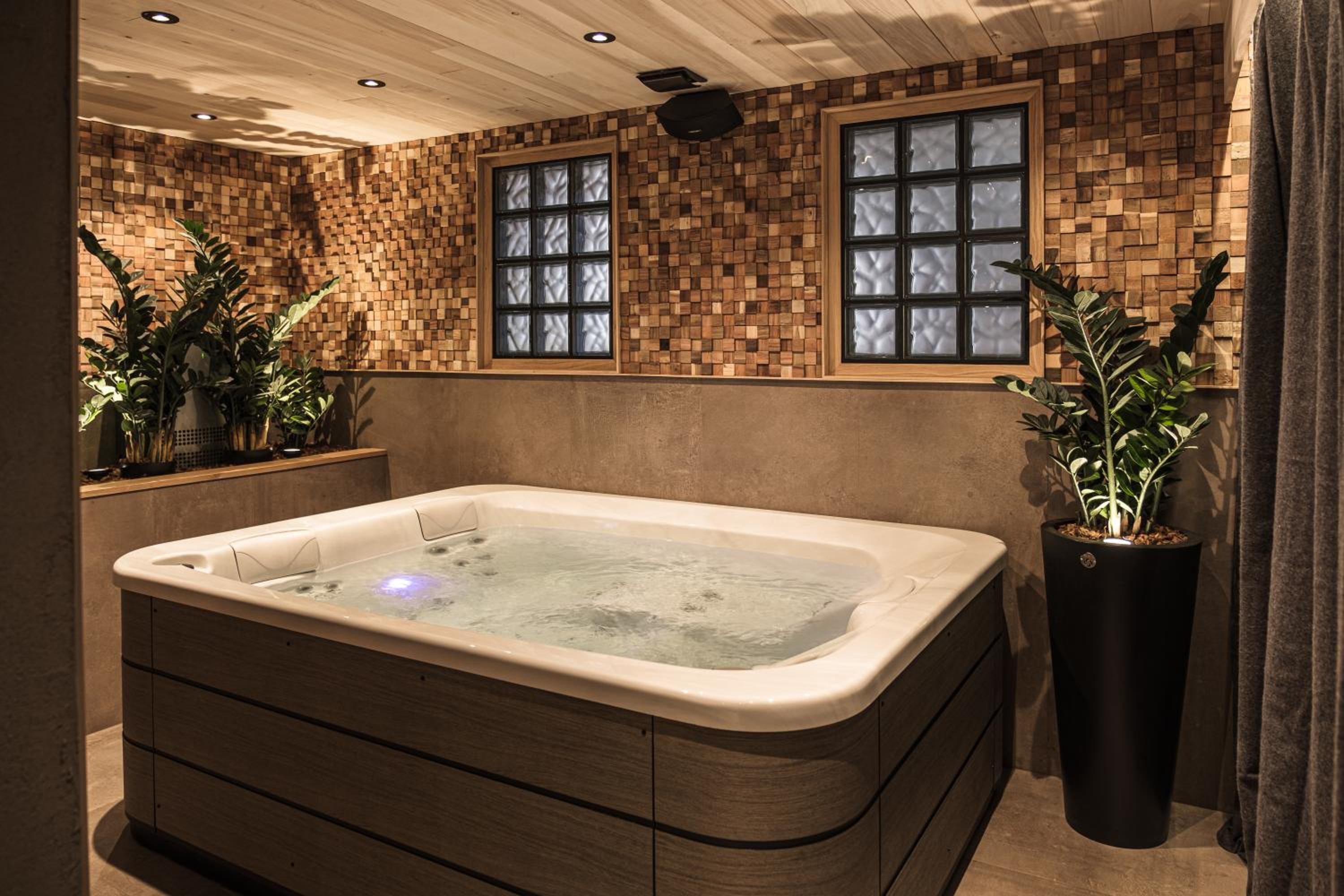 Jacuzzi
