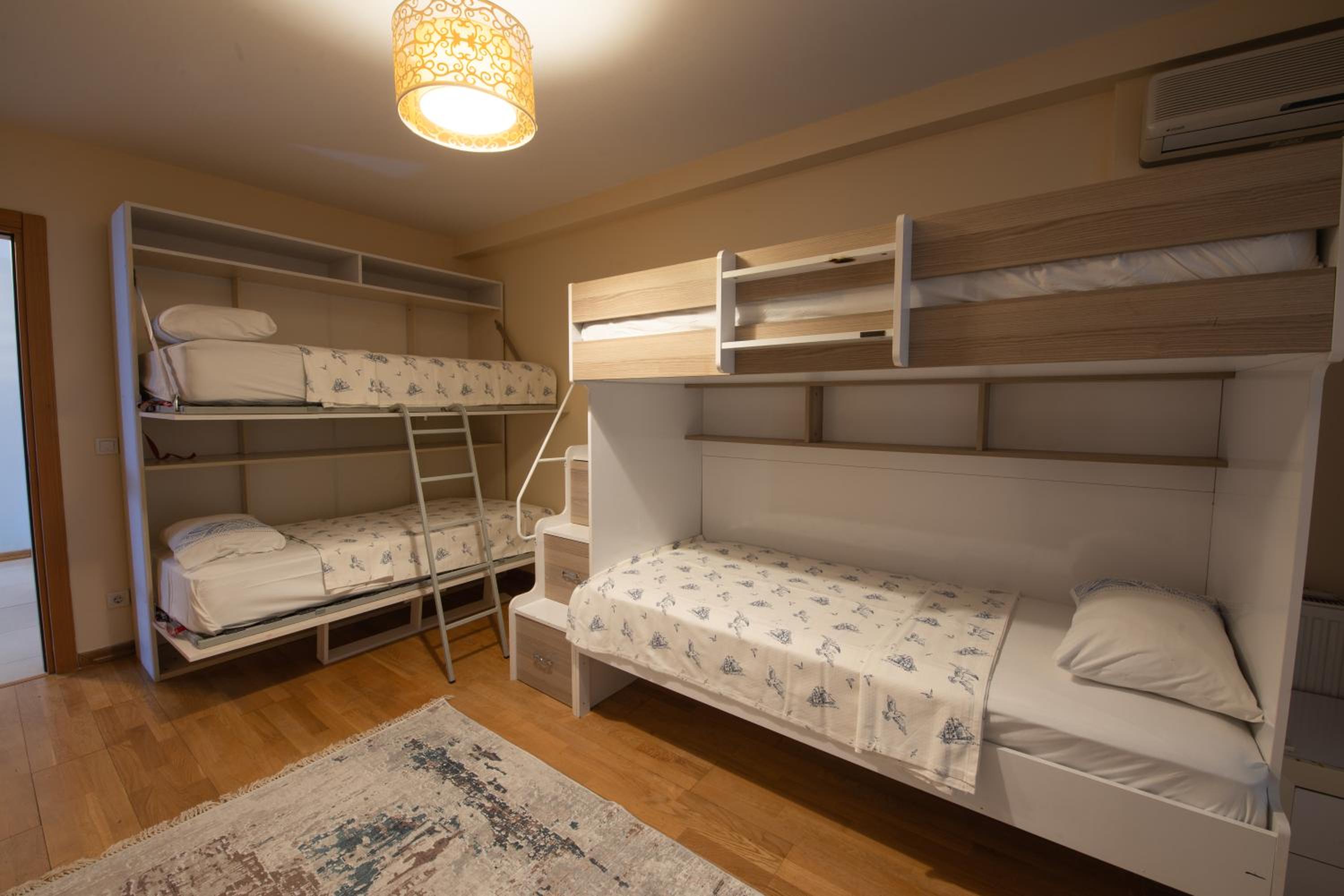 Three bedroom Duplex apartment with large terrace