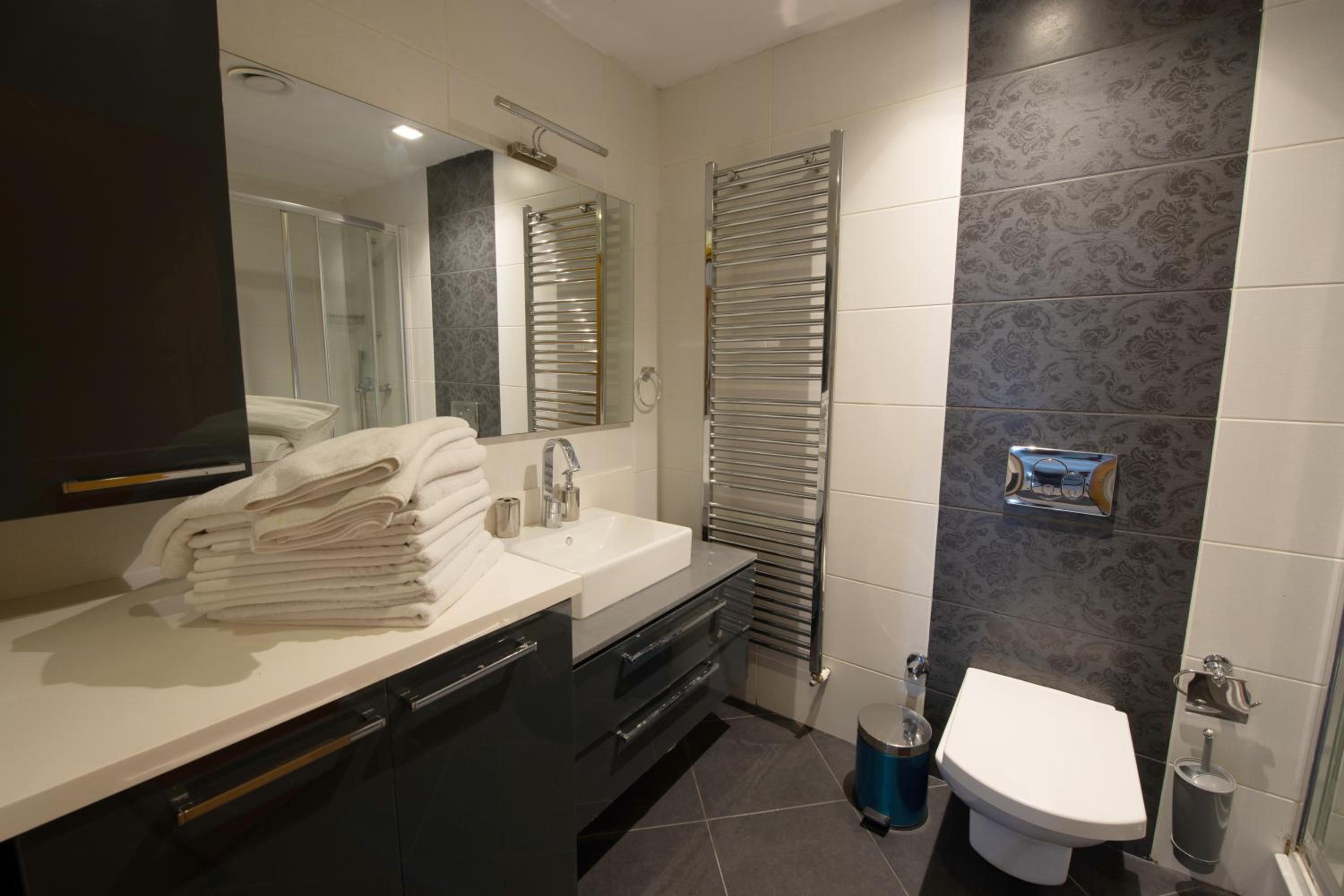 Three bedroom Duplex apartment with large terrace