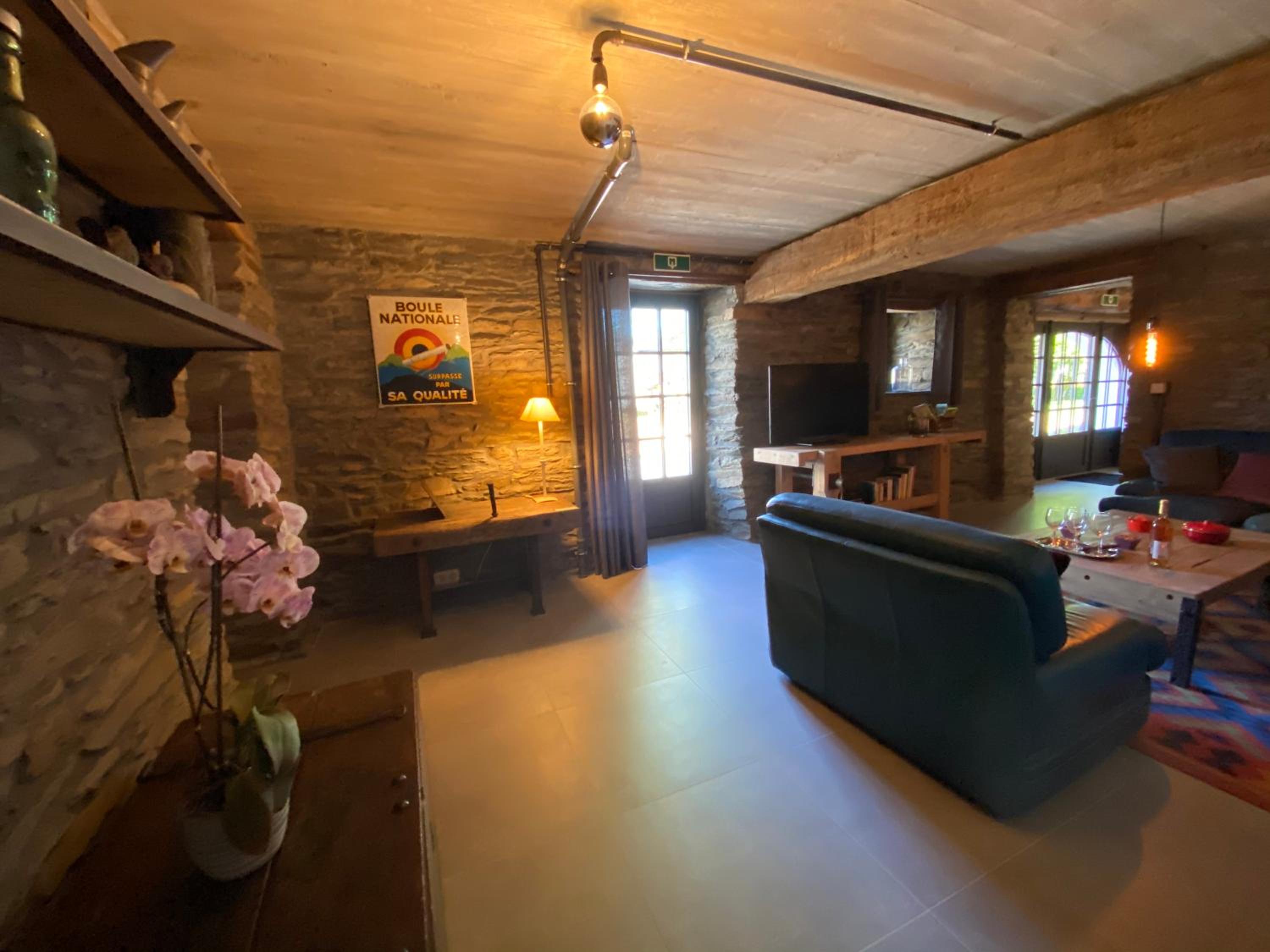 Le Scailleteux - Gîte de charme clôturé, accès à la rivière