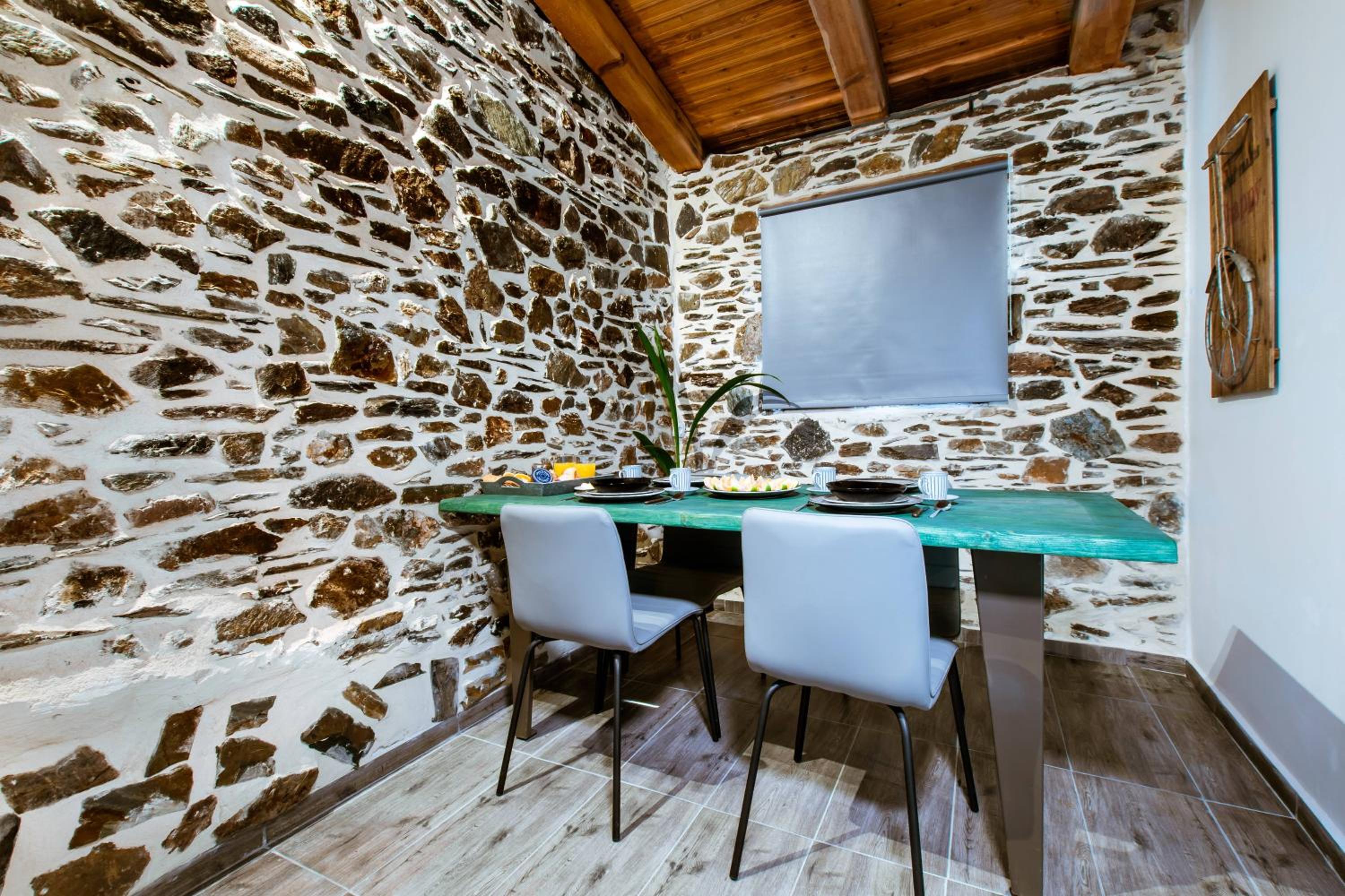Ellafos Traditional Living-Elafonisi Couples Retreat