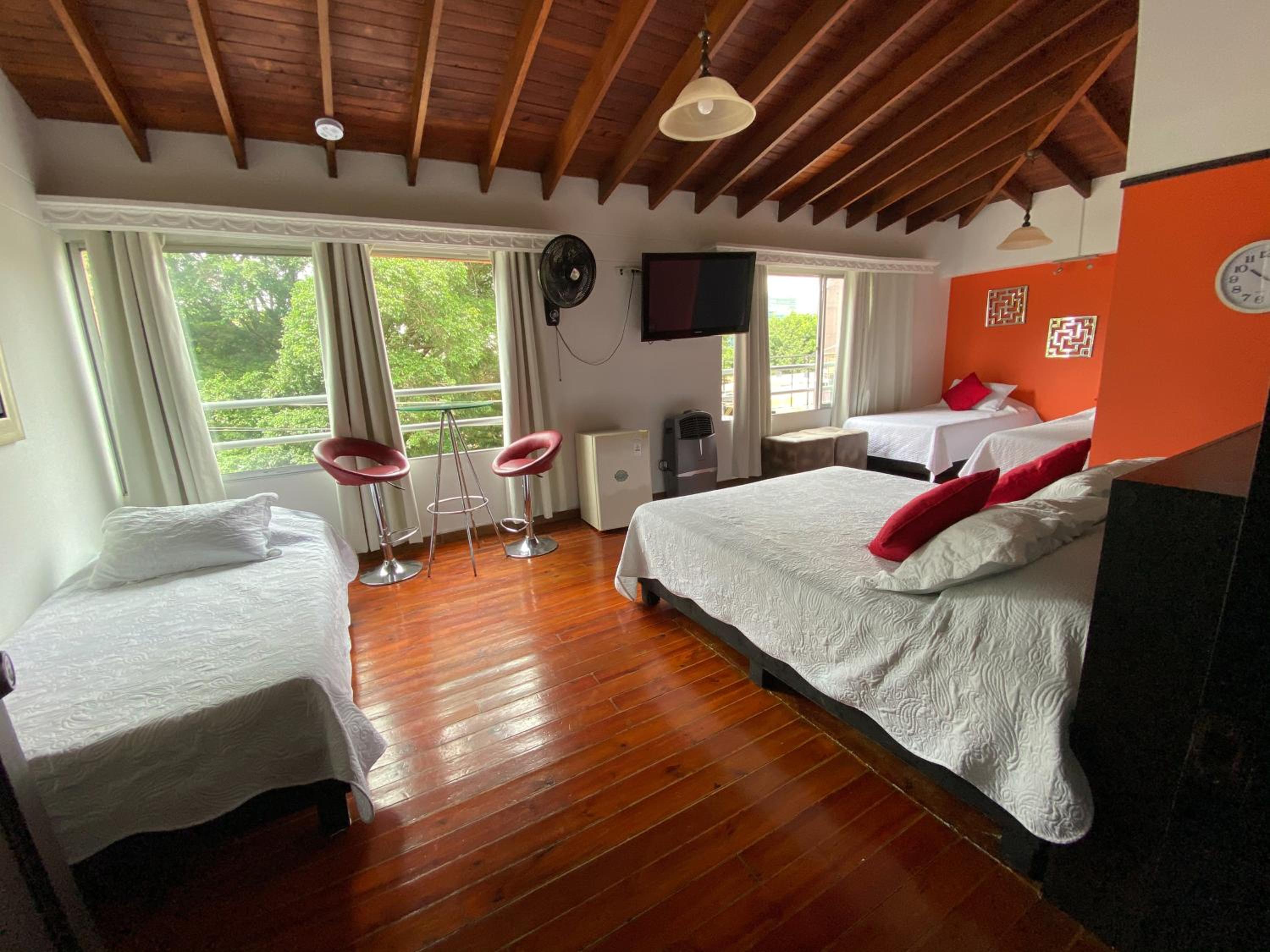 Medellin Vacations - Hotel Lleras Premium 1 - Property Image 3