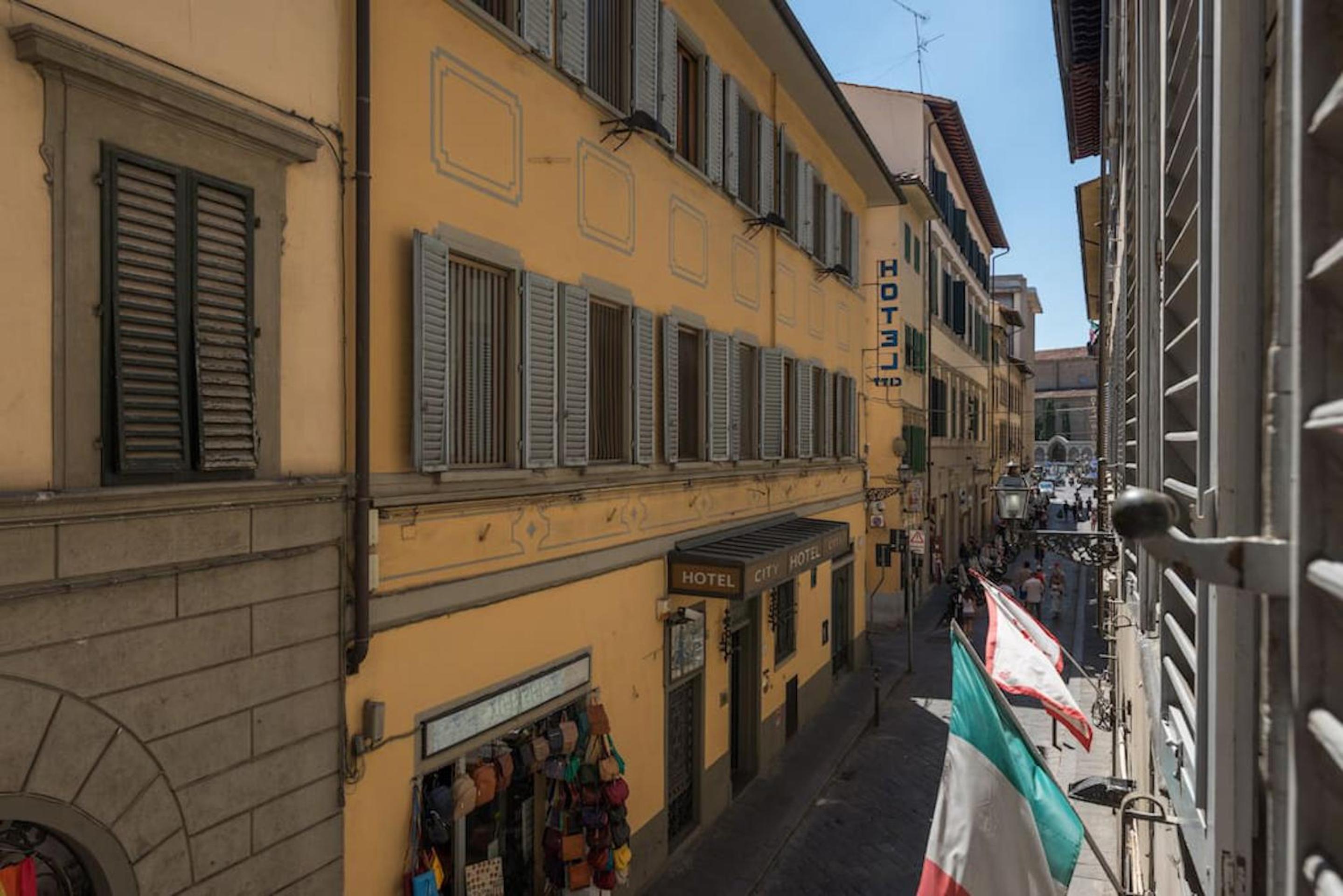 Sant'Antonino Apartments photo 3