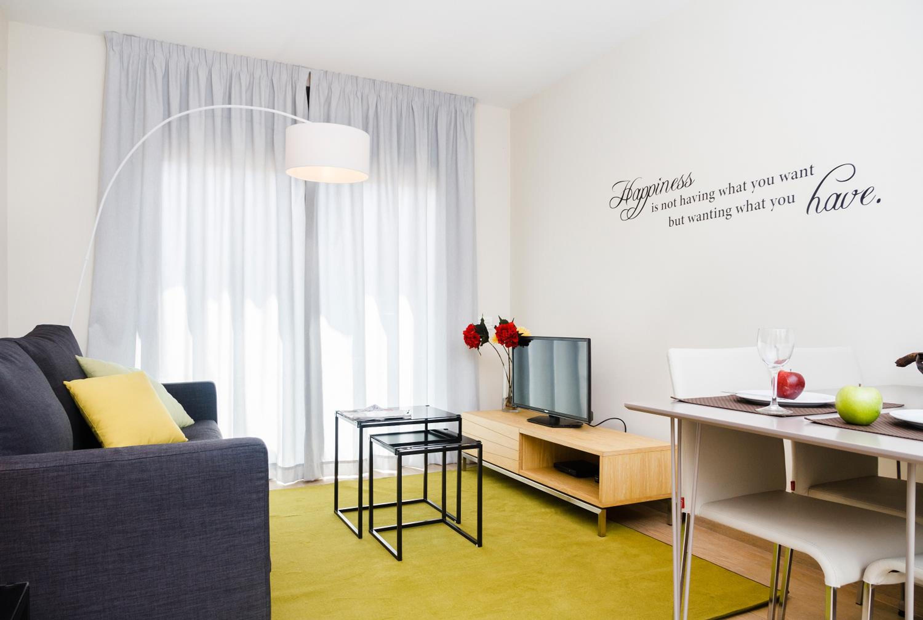Feelathome Plaza Apartments