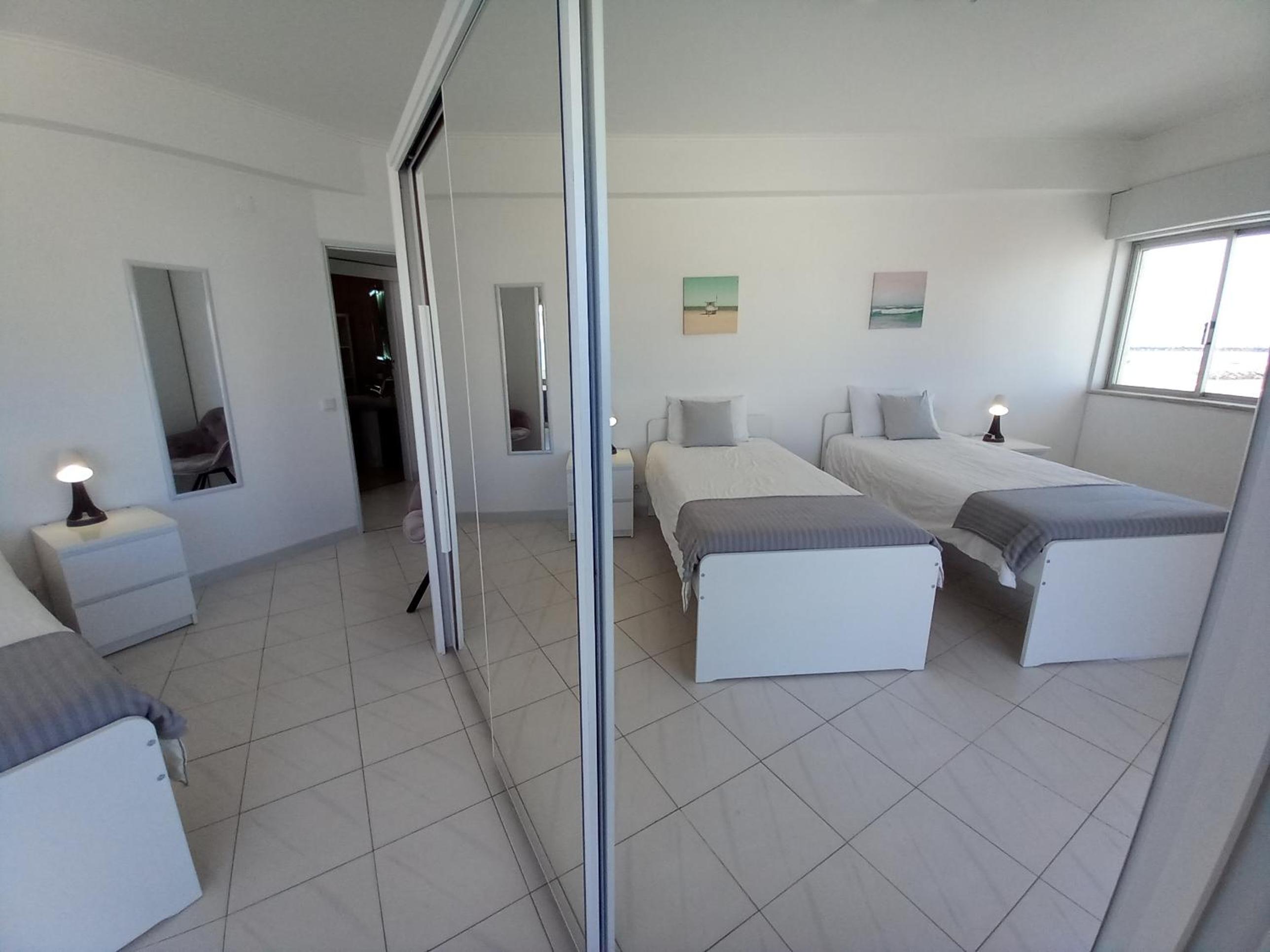 T2 Gaveto- Frente Mar, Wifi, Aconchegante & Familiar view 2