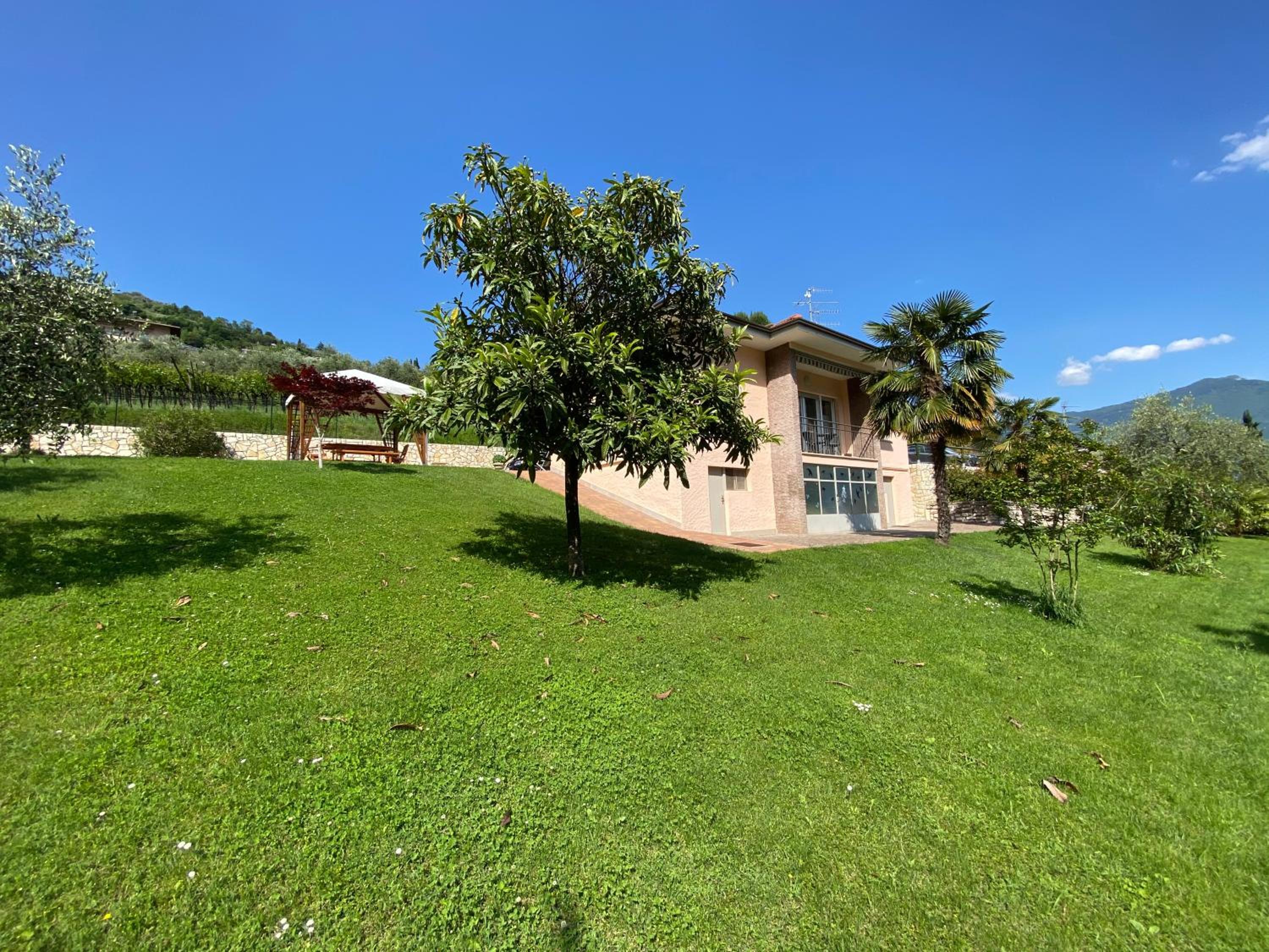 Villa Desy view 2