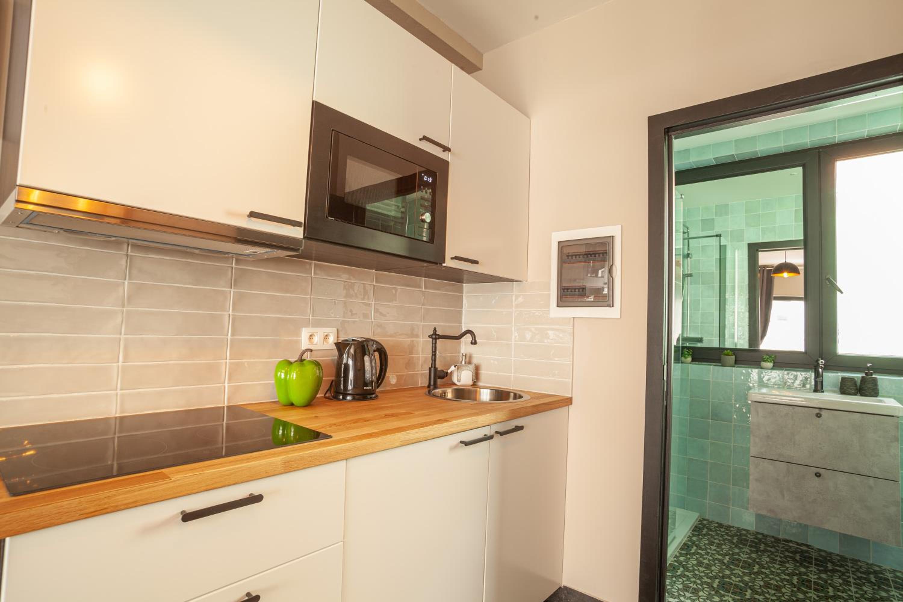 Luxury Suites Diamond by Rikas Hotels view 2