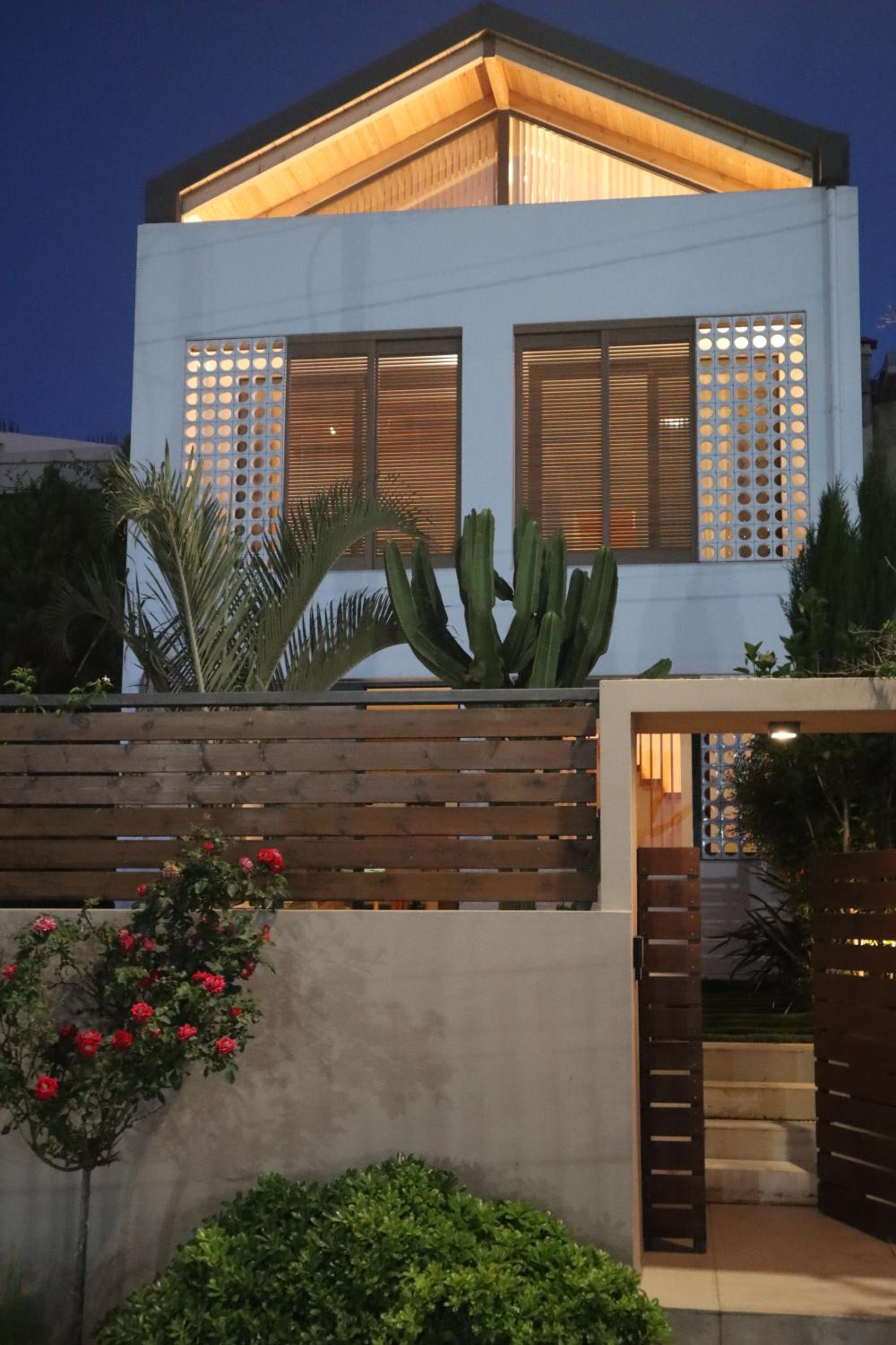 Fos Villa, a Luxe House with Private Heated Pool
