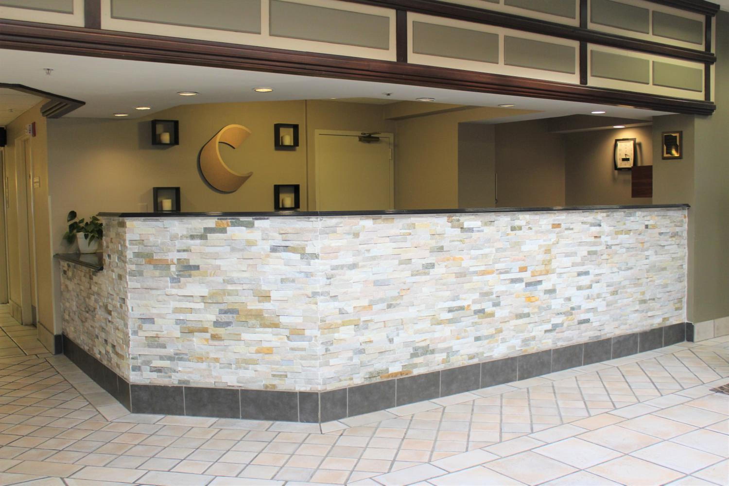 Comfort Inn University Center - Property Image 21