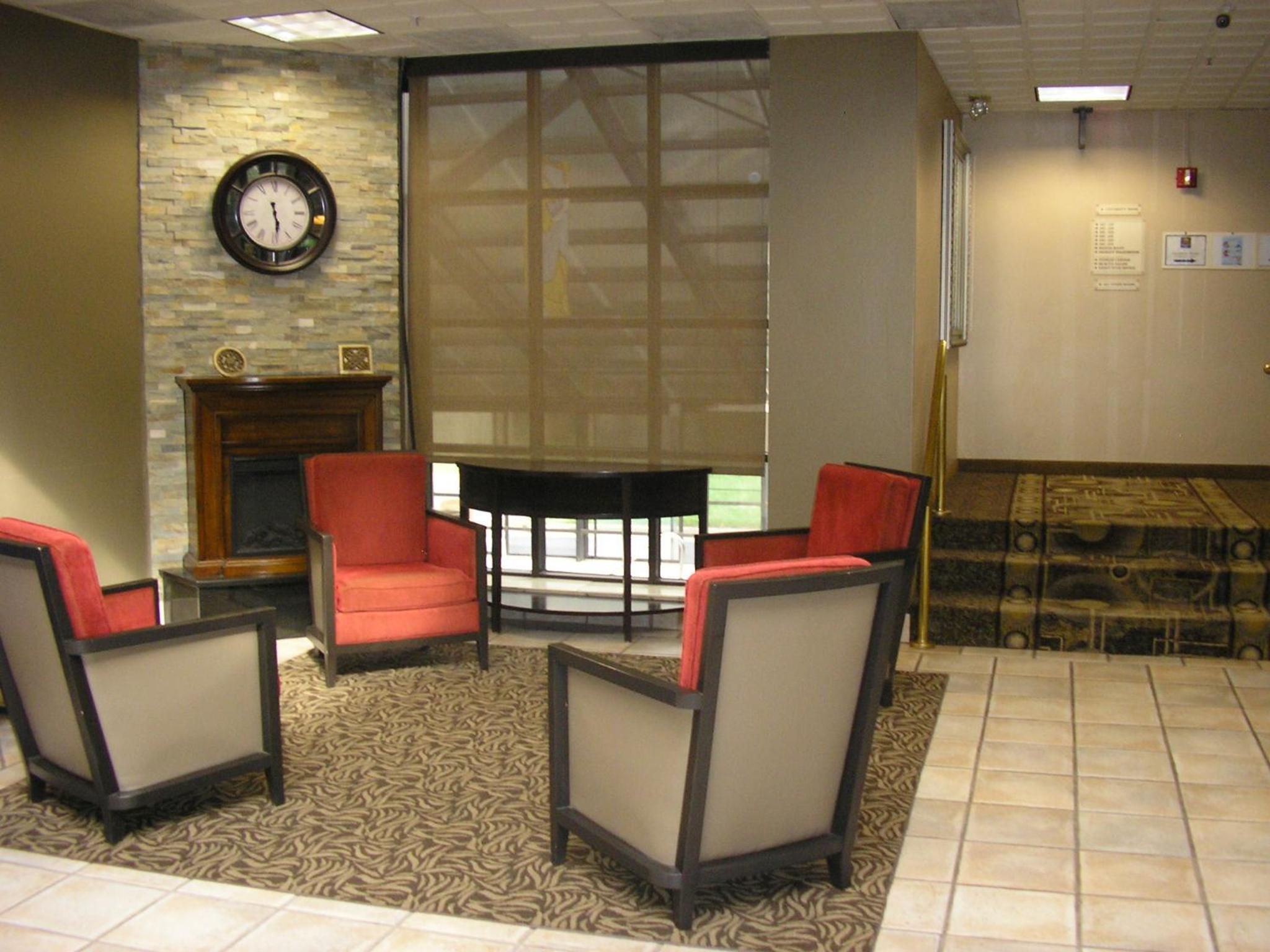 Comfort Inn University Center - Property Image 23