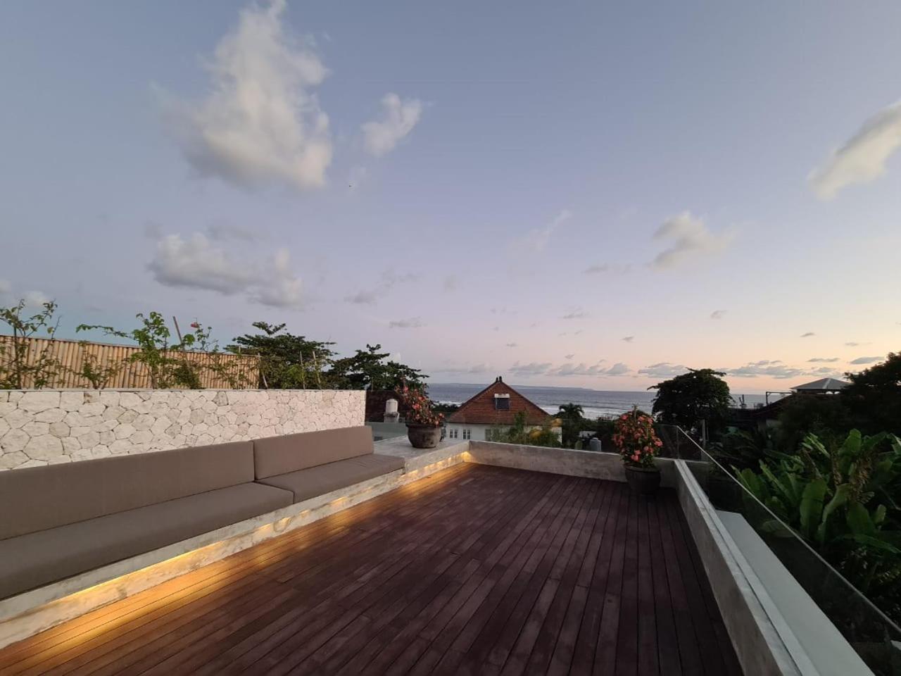 Villa Pantai Indah