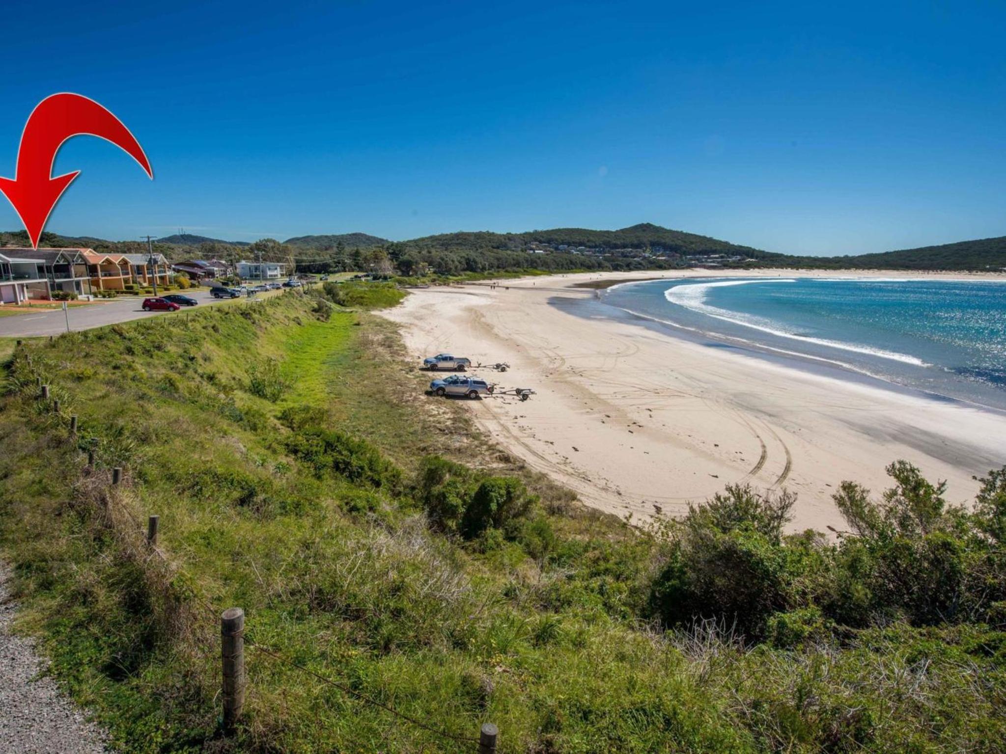 Beach House 72A Marine Dr Fingal Bay