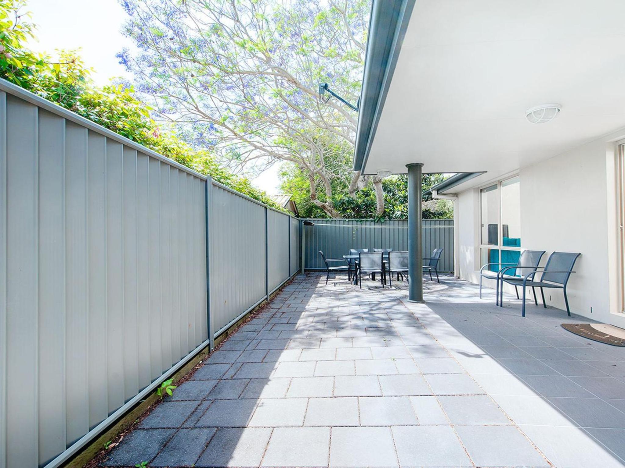 Little Beach Beauty 38A Achilles Street