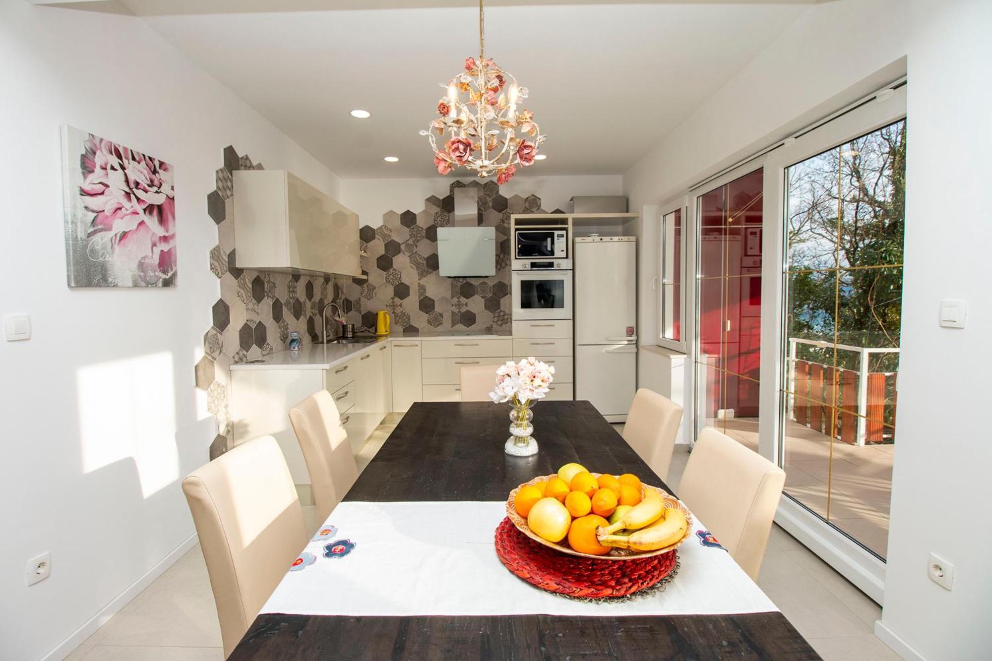 IDIS Holiday Home