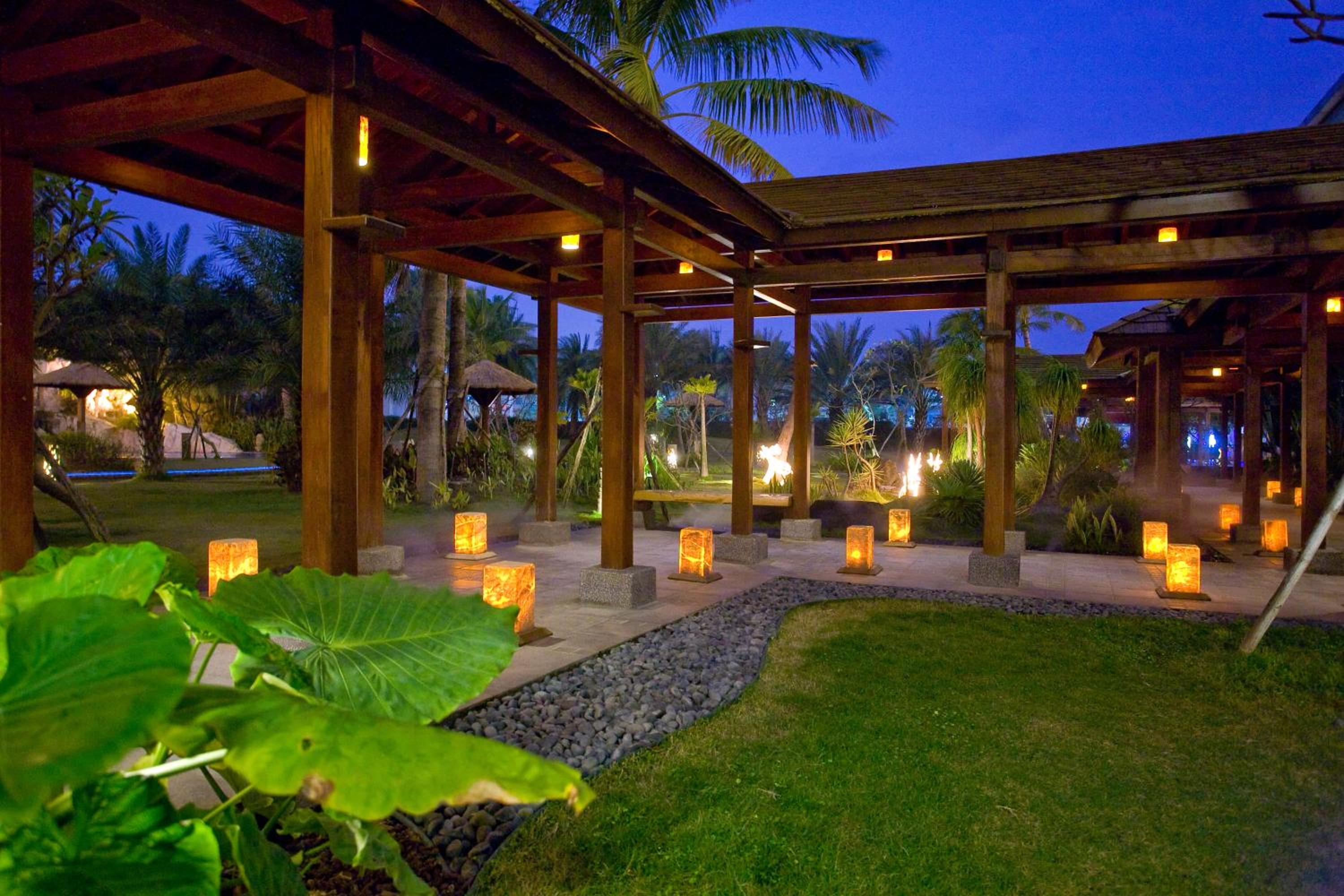Queena Plaza Hotel