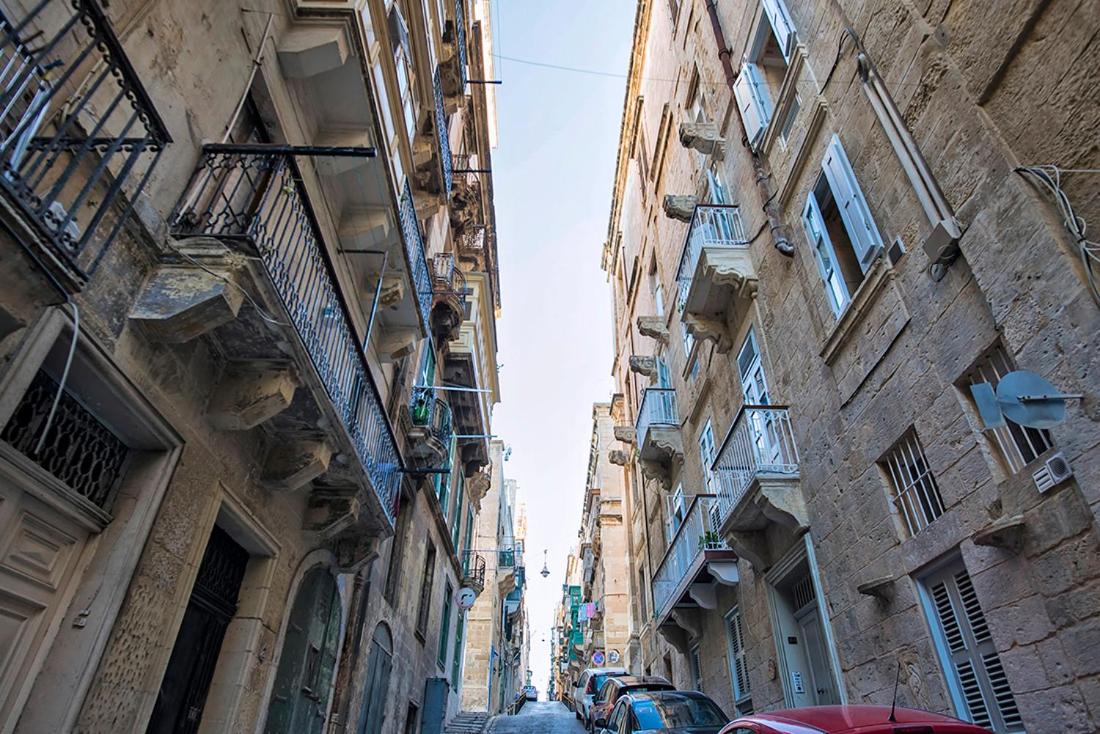 No 68 in Valletta view 4