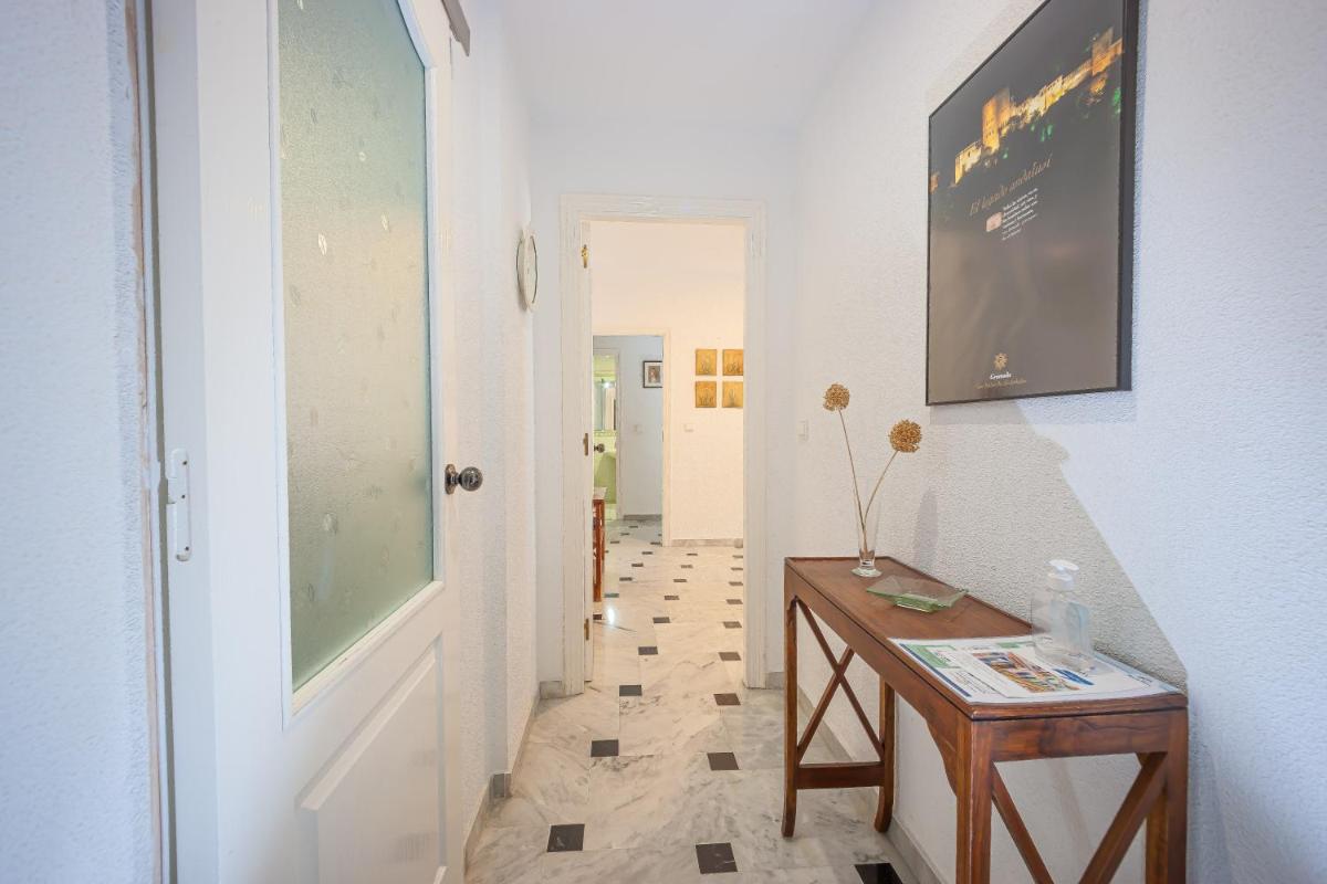 Cinema Apartments photo 3