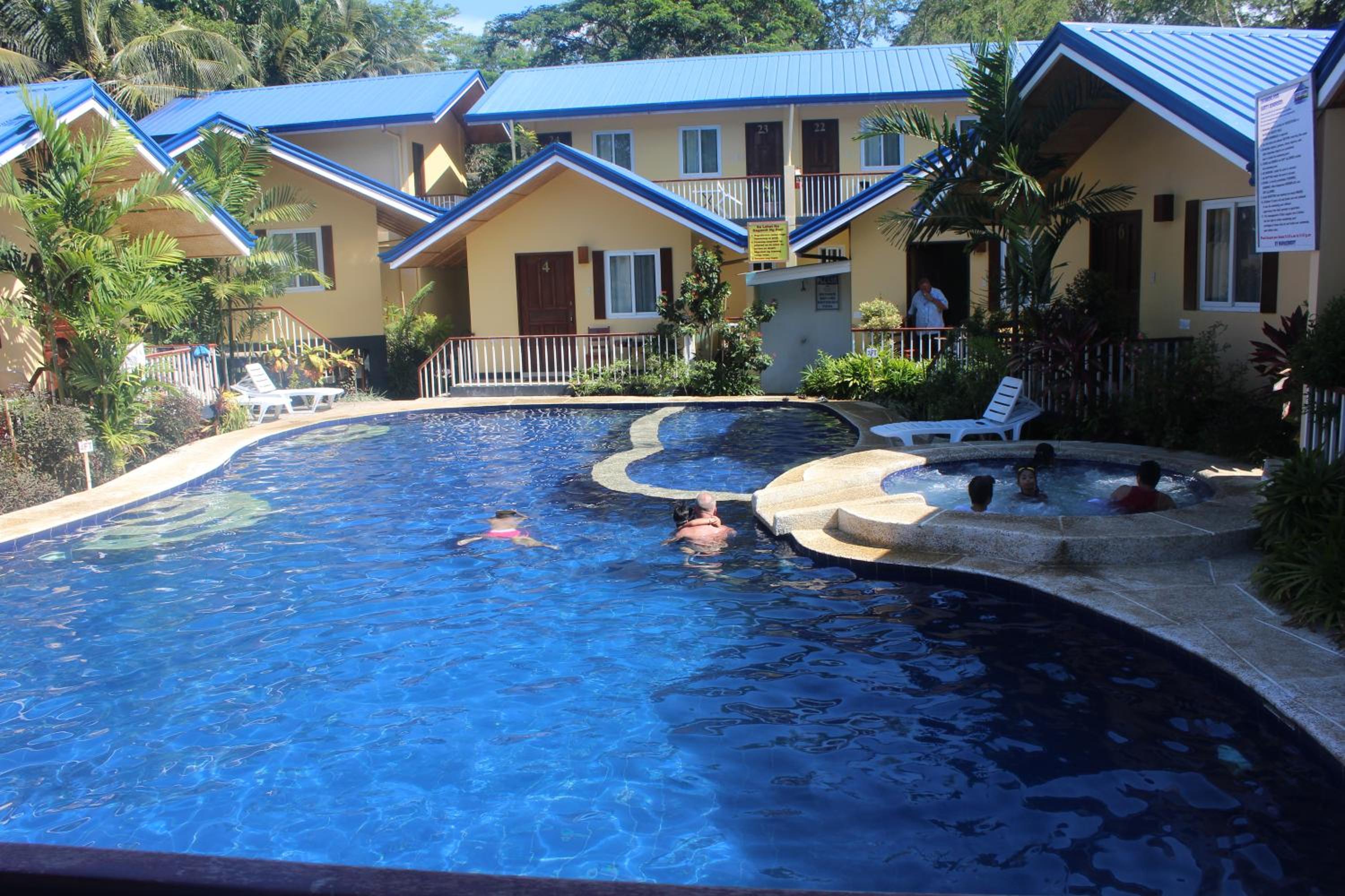 Blue Lagoon Inn & Suites