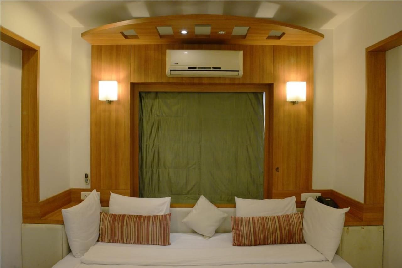 Beautiful Hotel In Lonavala view 5
