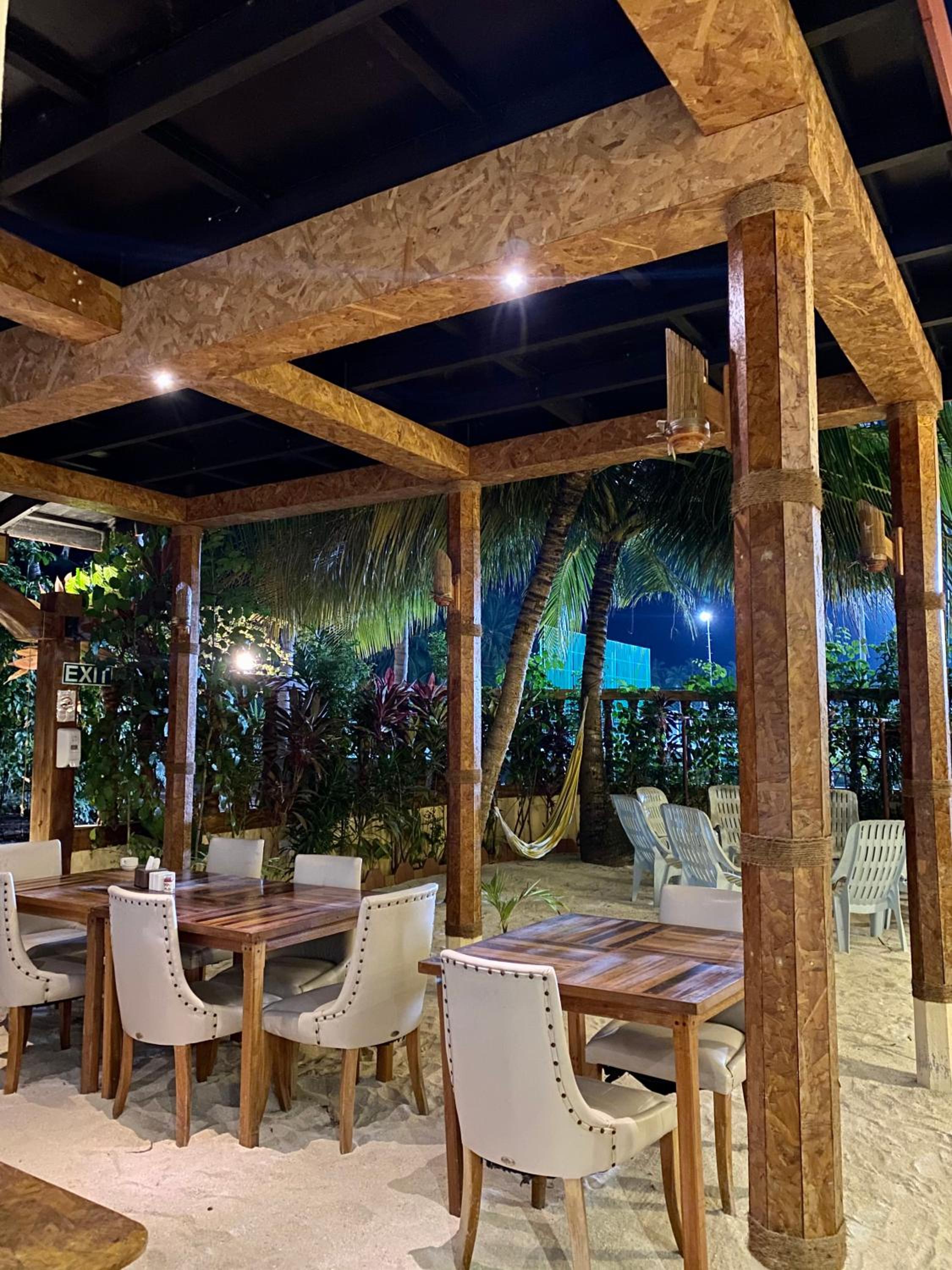 Veli Beach Inn