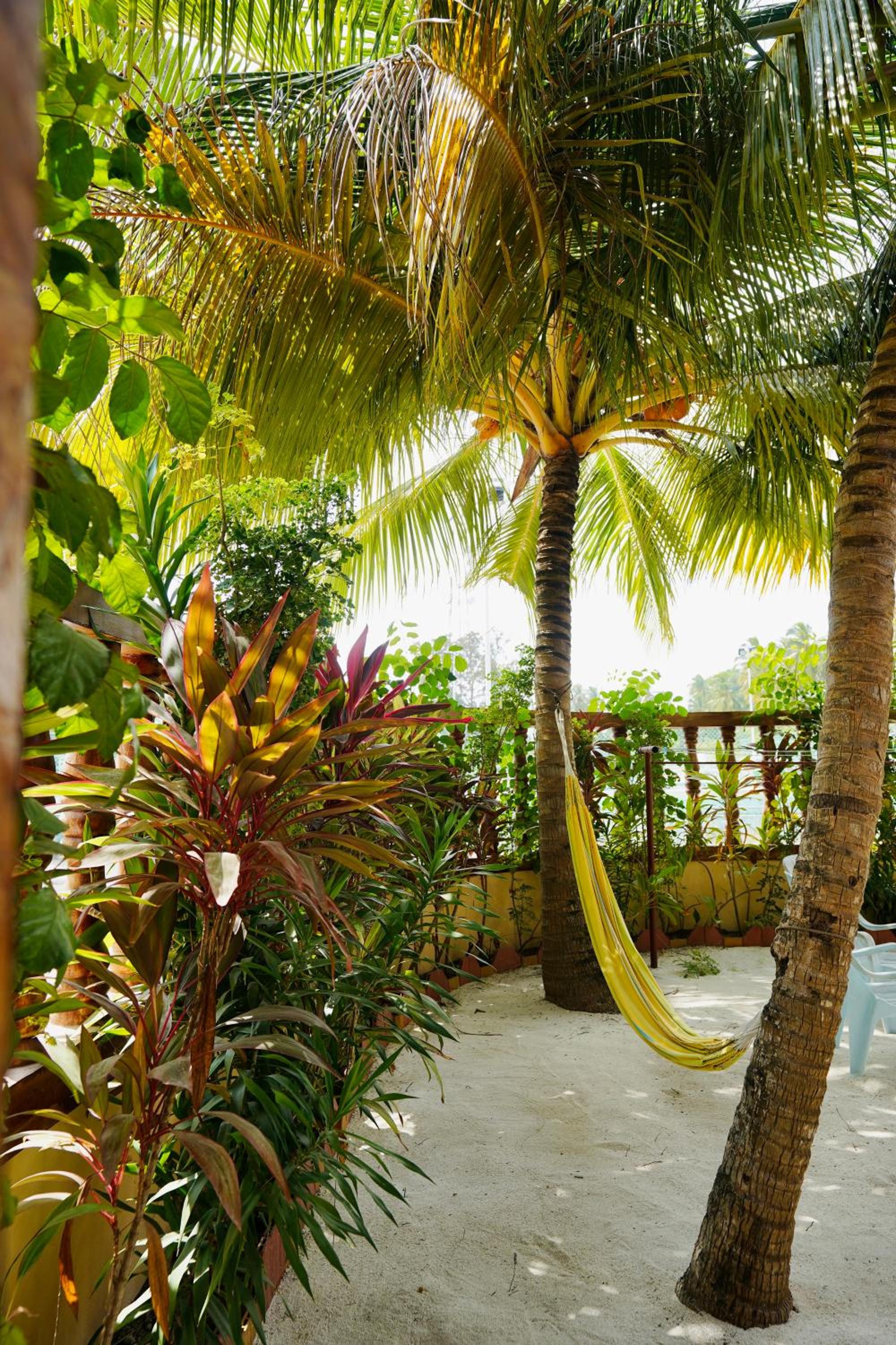 Veli Beach Inn