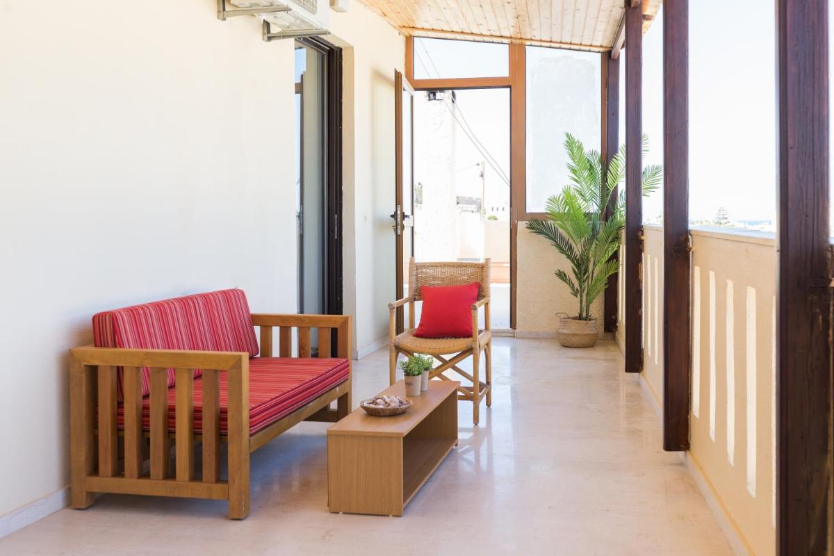 Giardino Apartment, Comfort with Views to Remember! photo 4