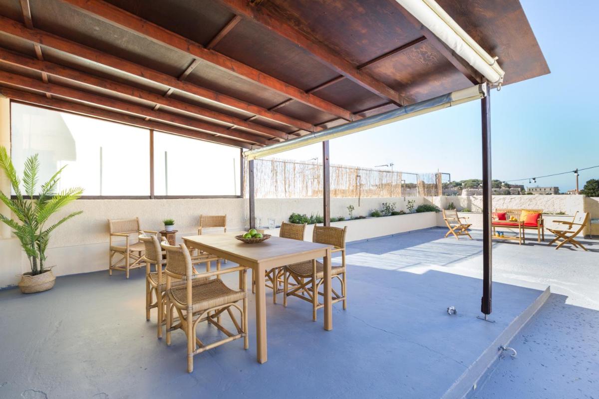 Giardino Apartment, Comfort with Views to Remember! photo 5