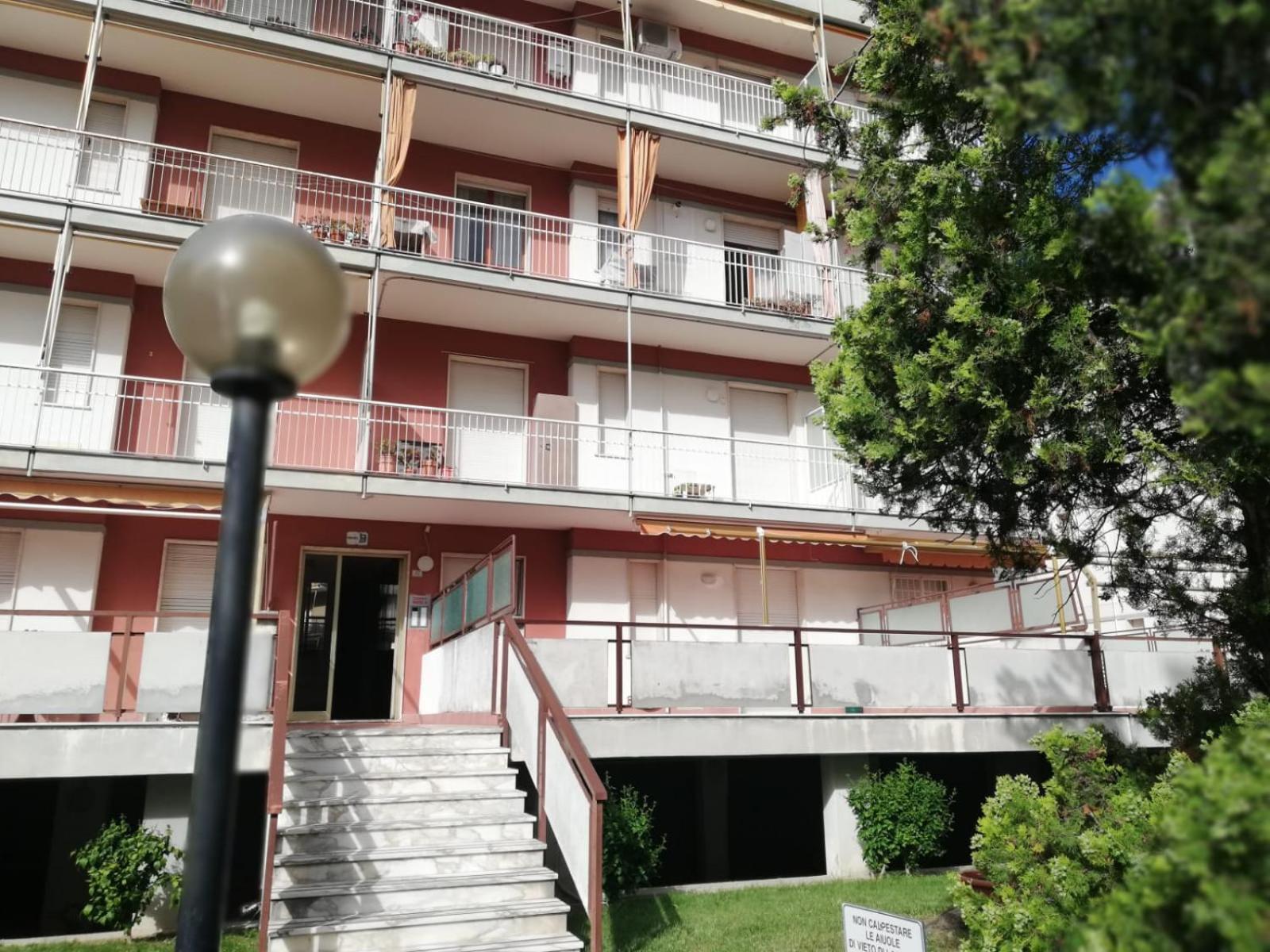 Appartamento Viale della Repubblica view 2