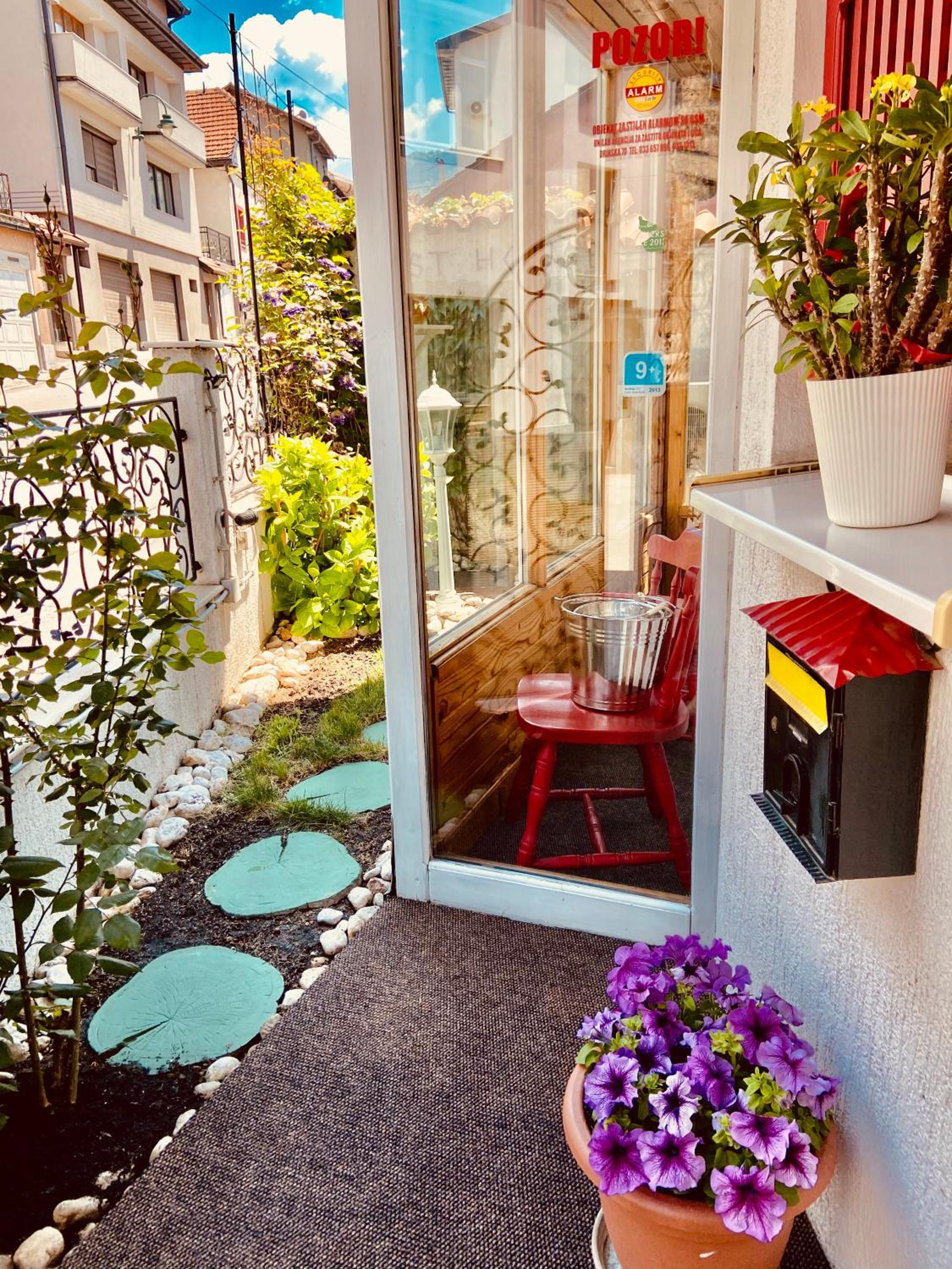 Halvat Guesthouse