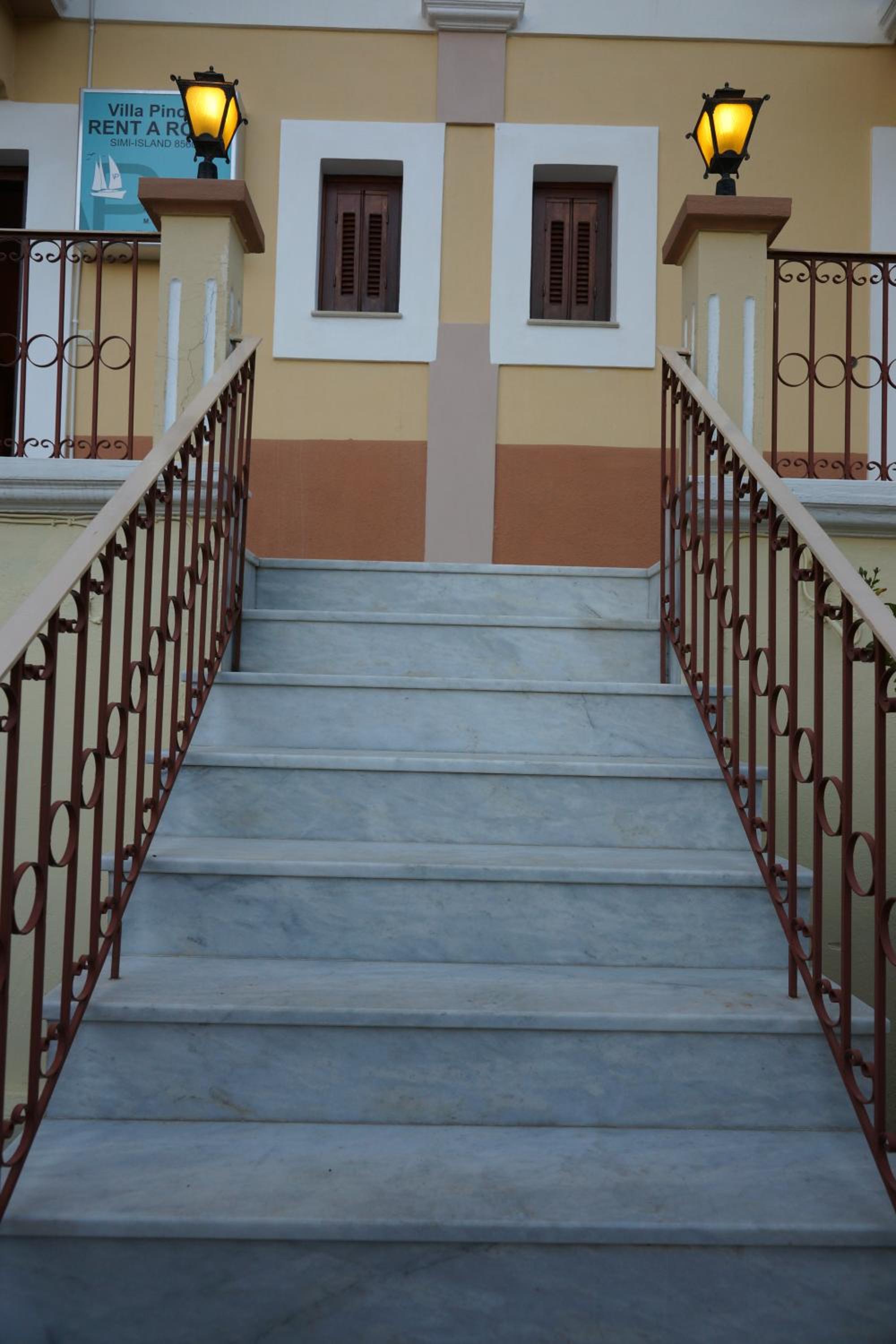 Villa Pinotsi photo 2