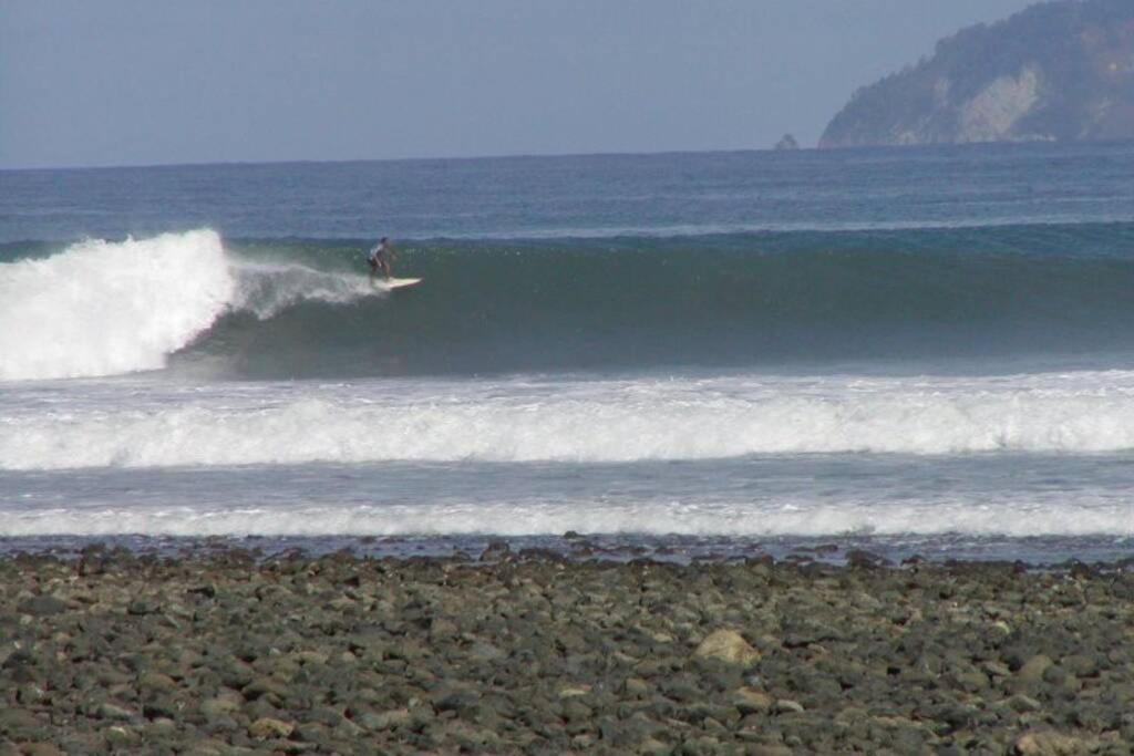 Pavones Point Surf House in Great Location
