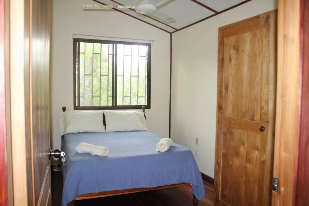 Pavones Point Surf House in Great Location