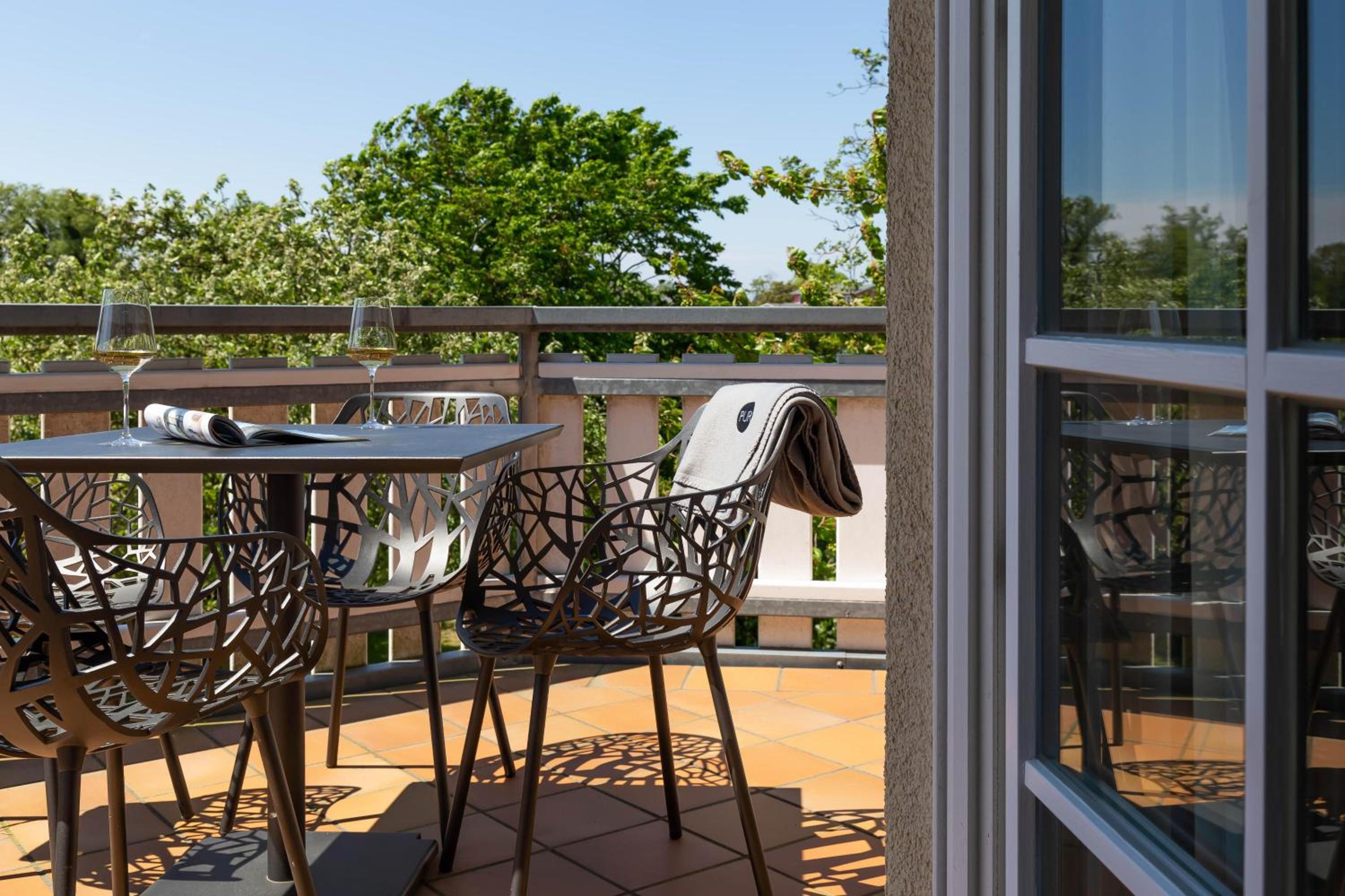 balance & terrace