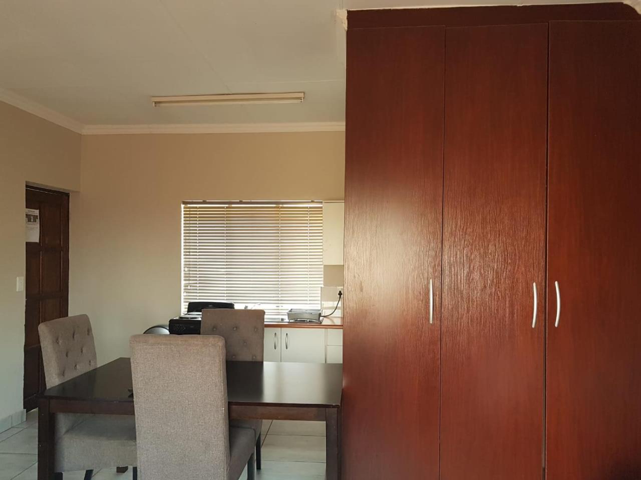 Private Apartments & Biz Stays Pretoria view 4