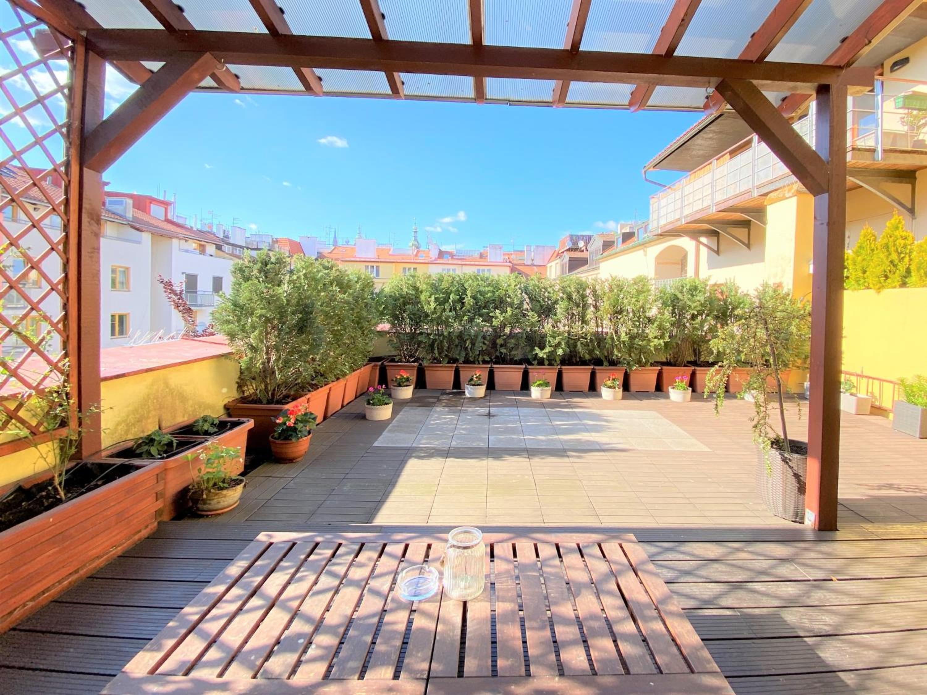 Black Eagle Apartments