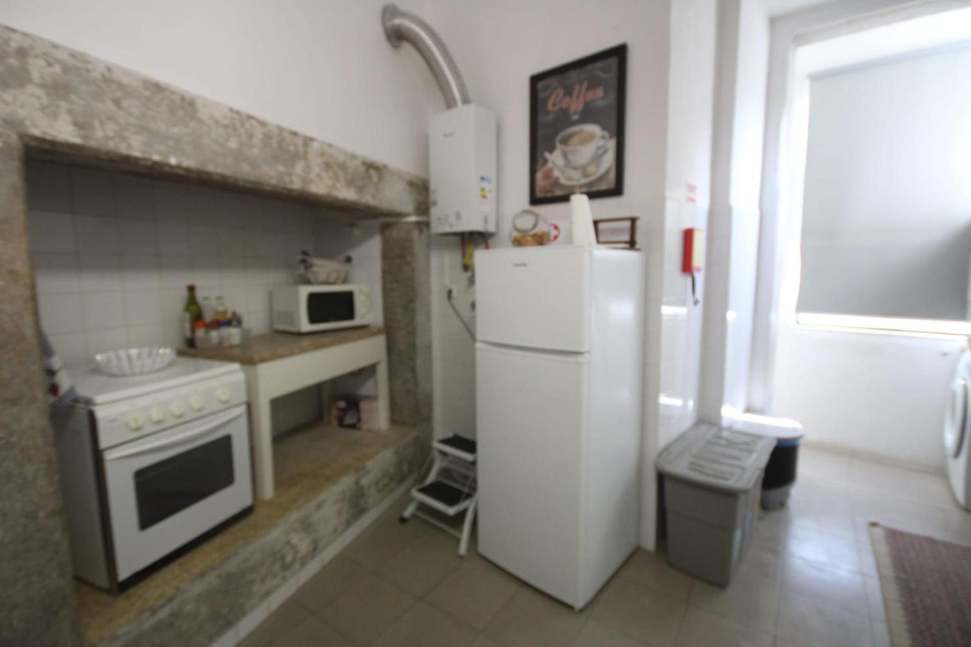Romantic Chiado 7 -Private small single room with No Outside Window view 2