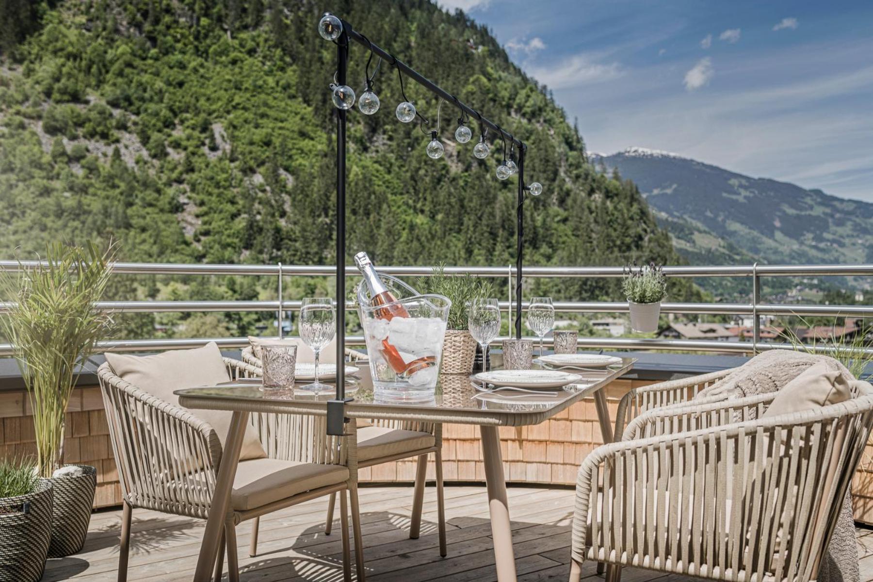 balance & terrace