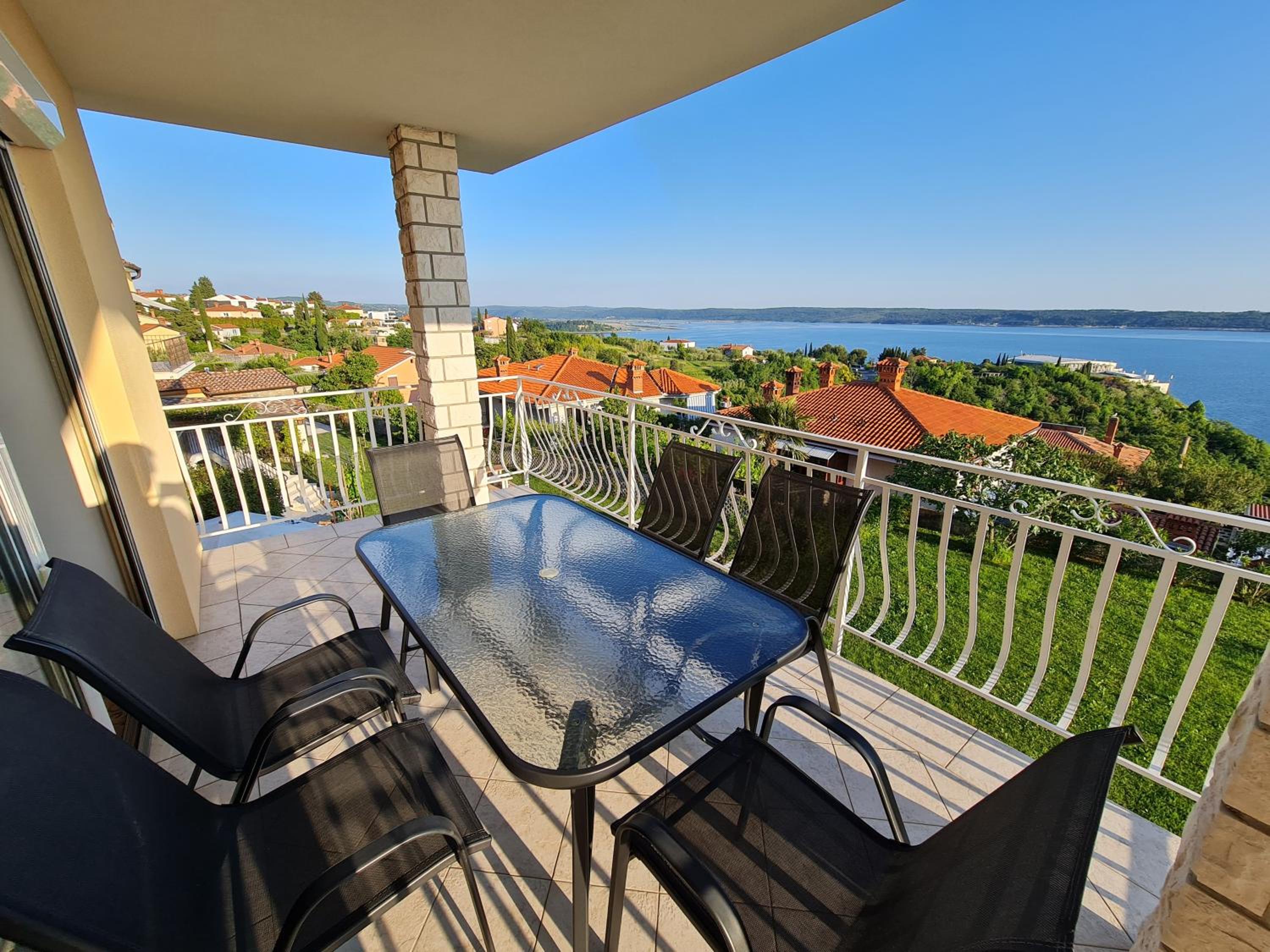 Bella Vista view 4