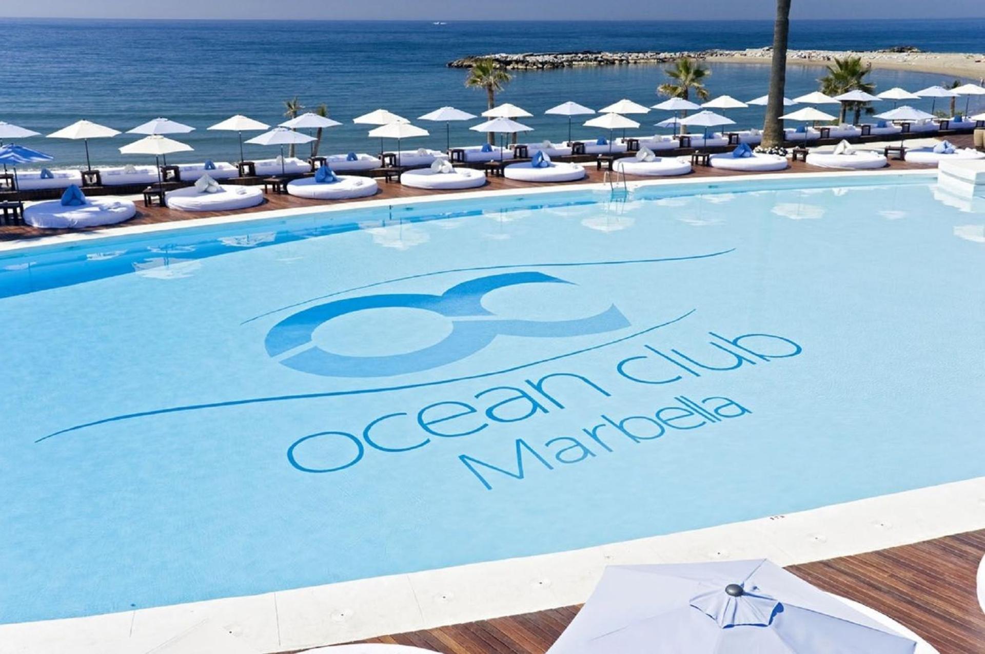 MARBELLA HOME RENTALS - Frontline 2BR Penthouse, Puerto Banus view 5