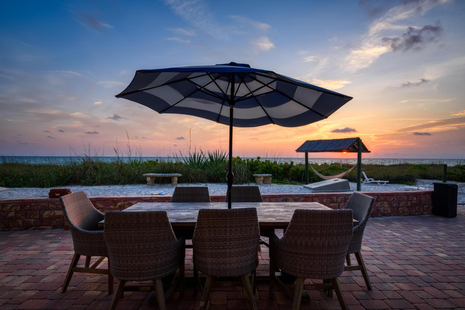 Suntan Terrace
