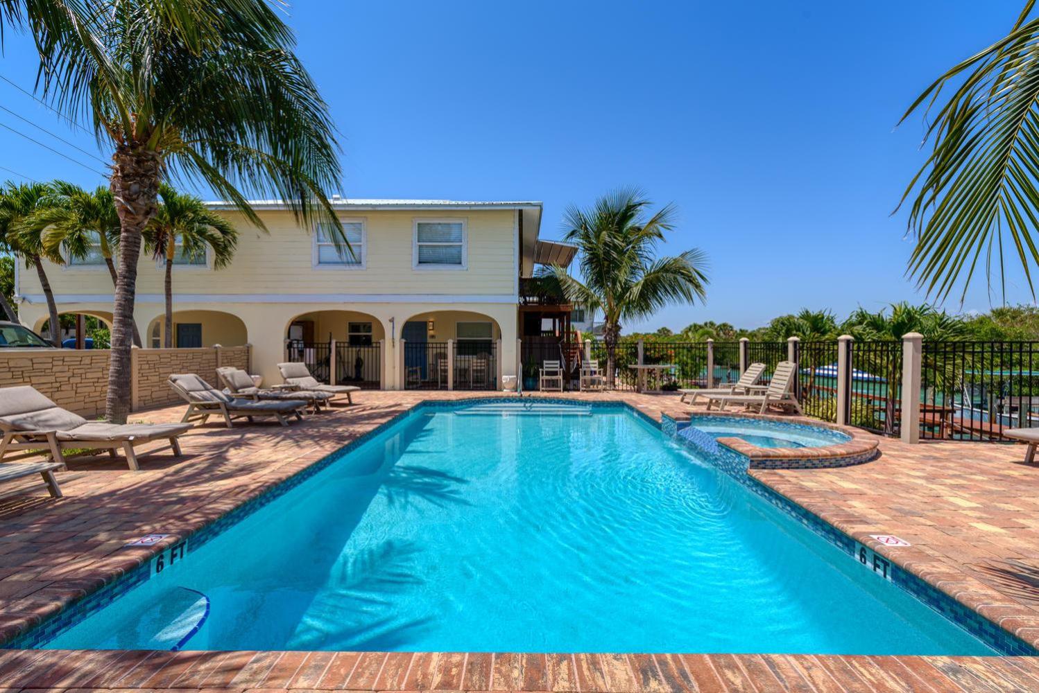 Suntan Terrace