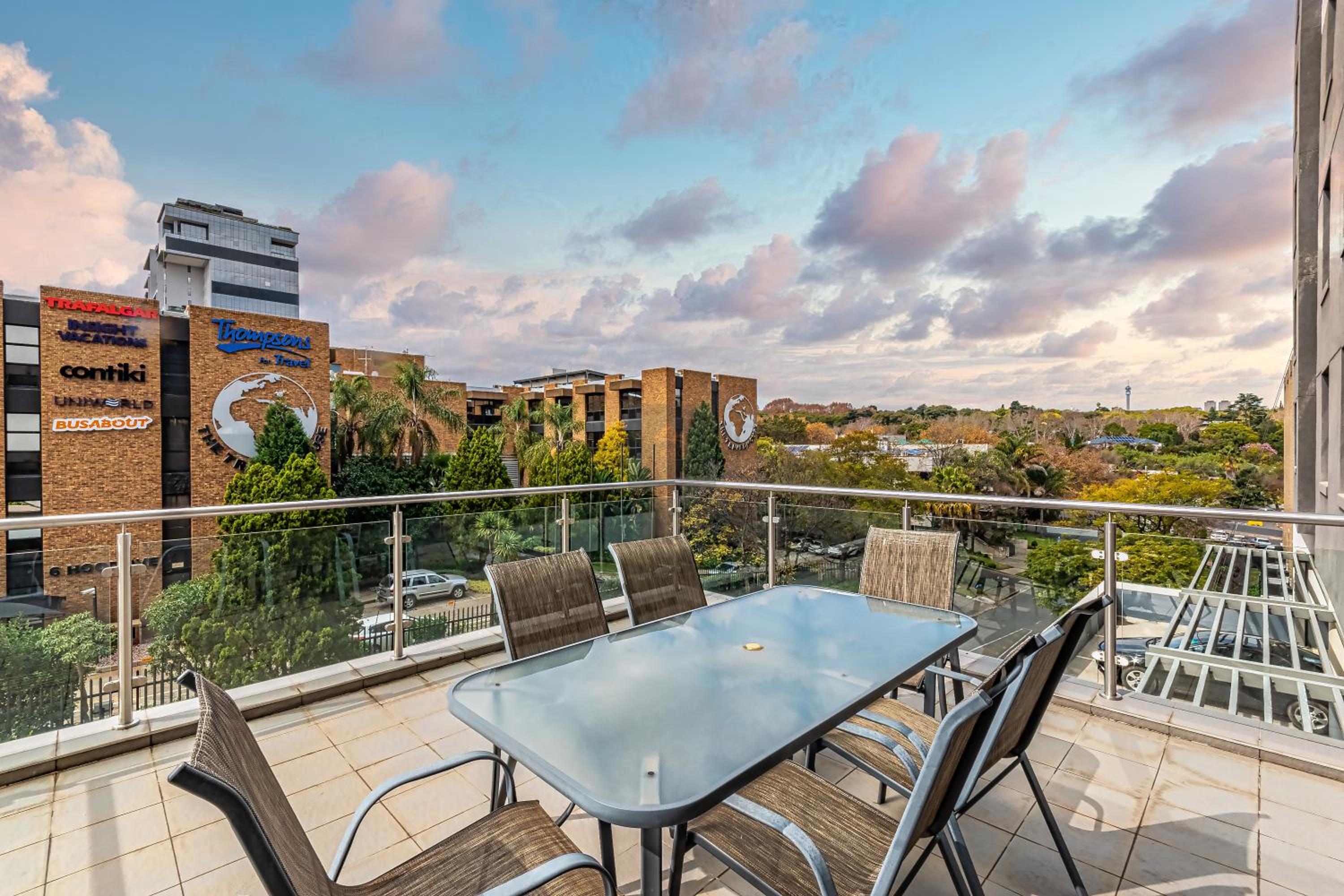 KMG Apartments at The Apex