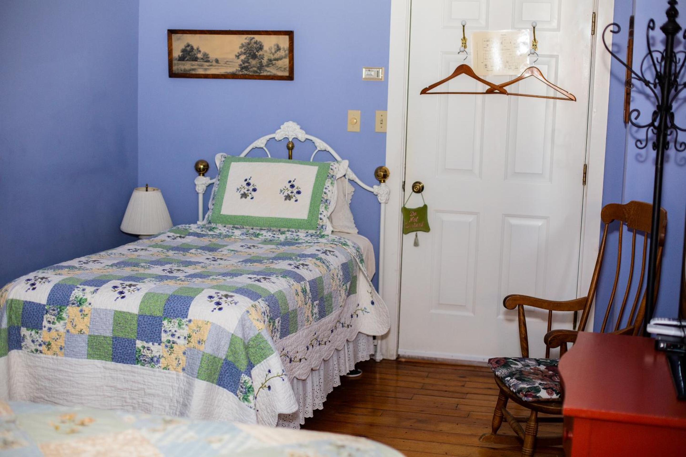 Sylvan Inn Bed & Breakfast