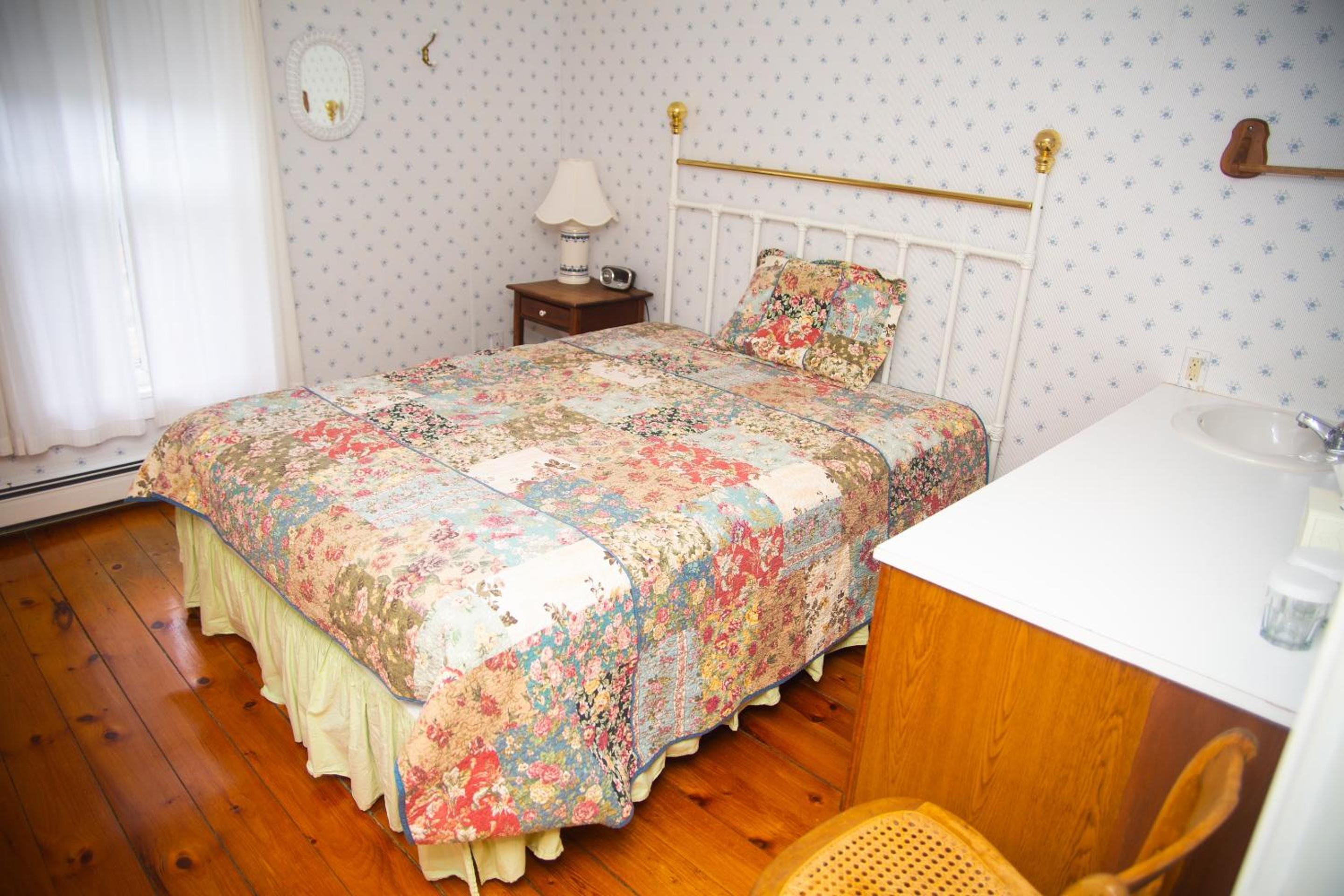 Sylvan Inn Bed & Breakfast