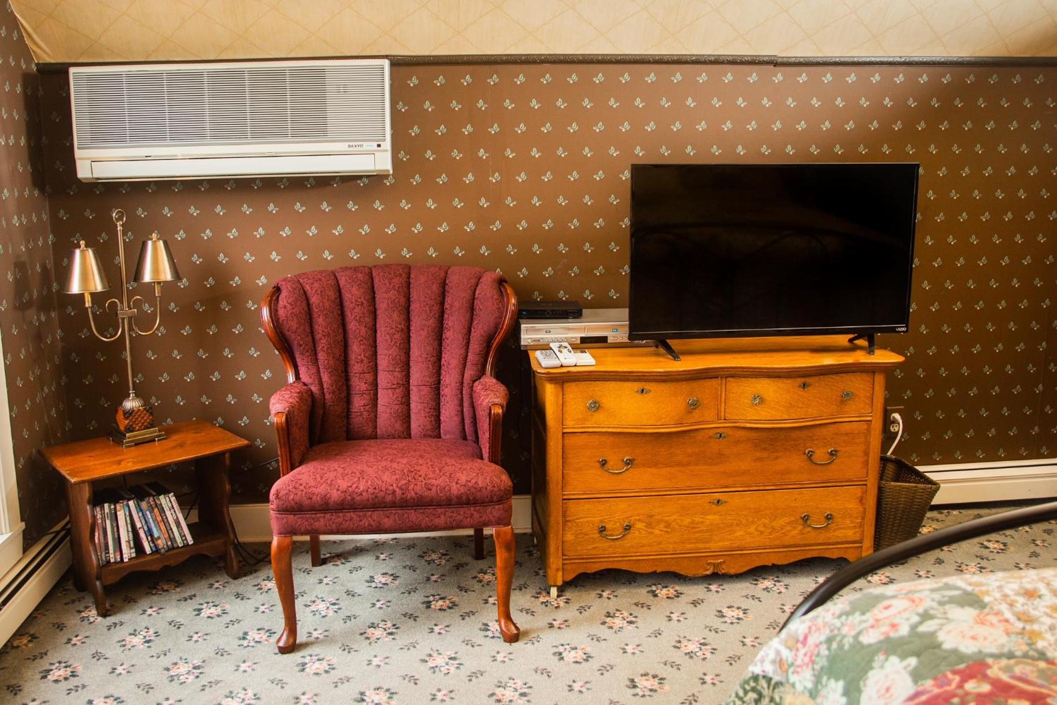 Sylvan Inn Bed & Breakfast