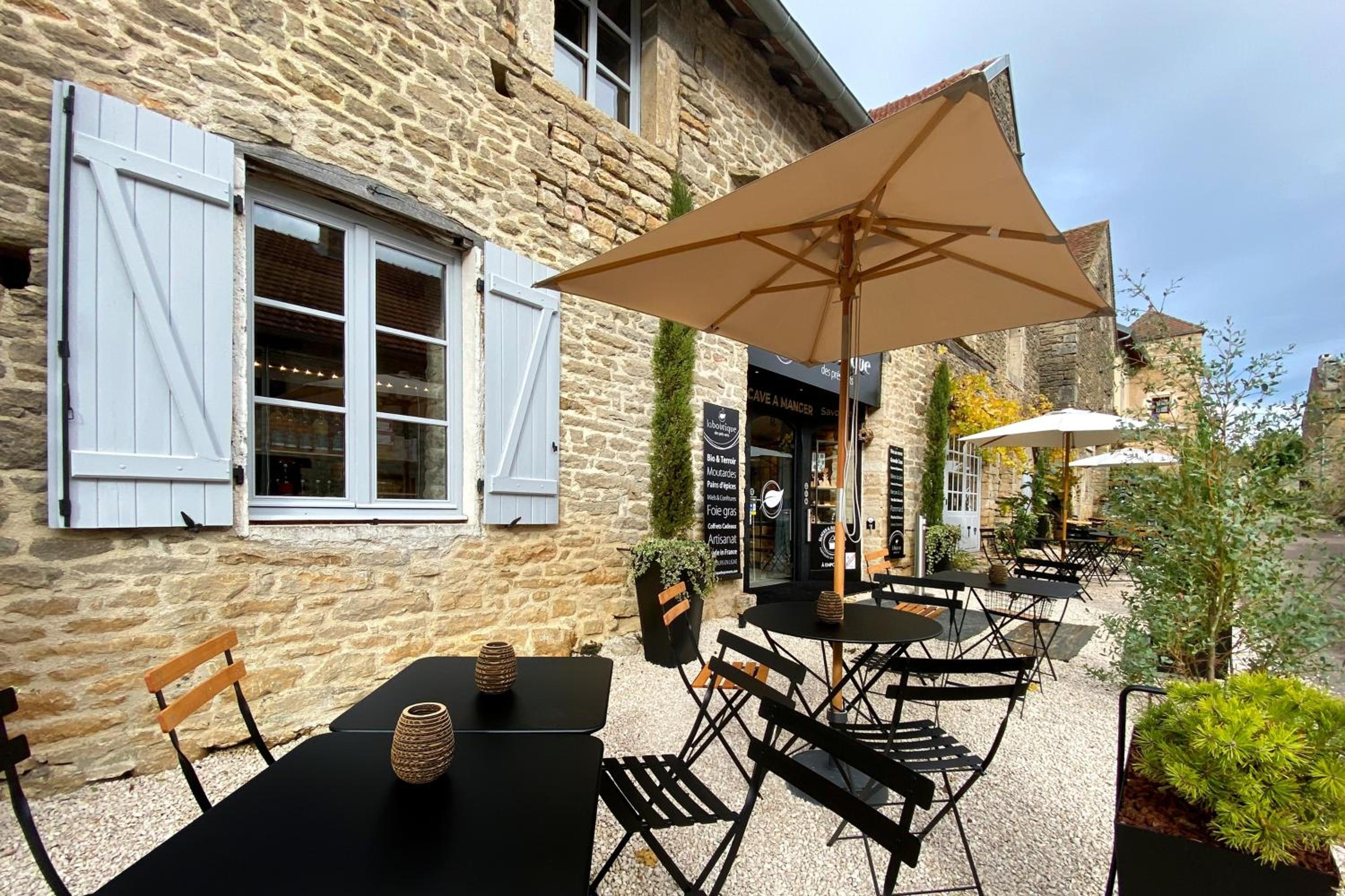 outdoor BBQ area