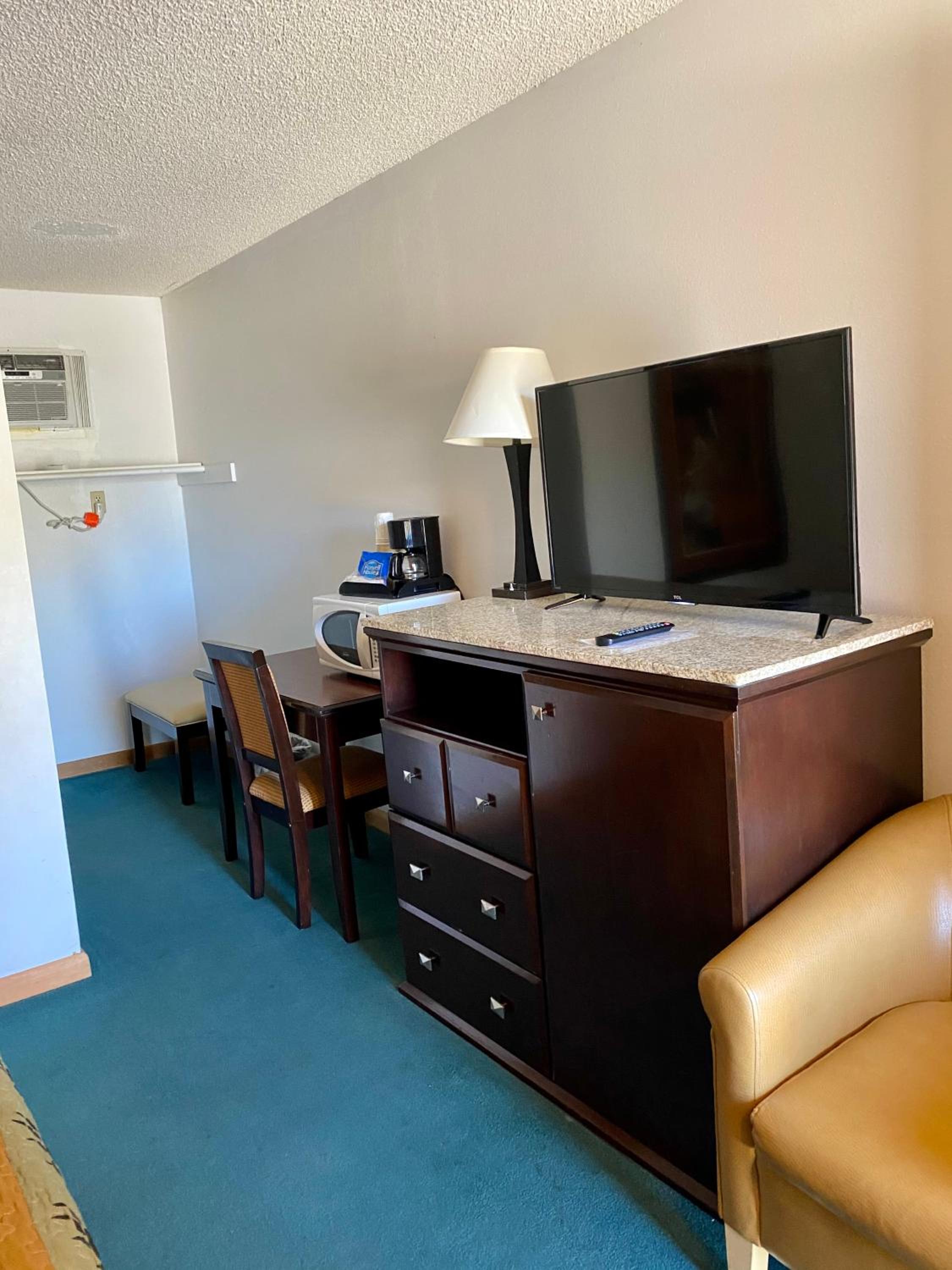 Cody Vacations - Holiday Lodge - Property Image 4