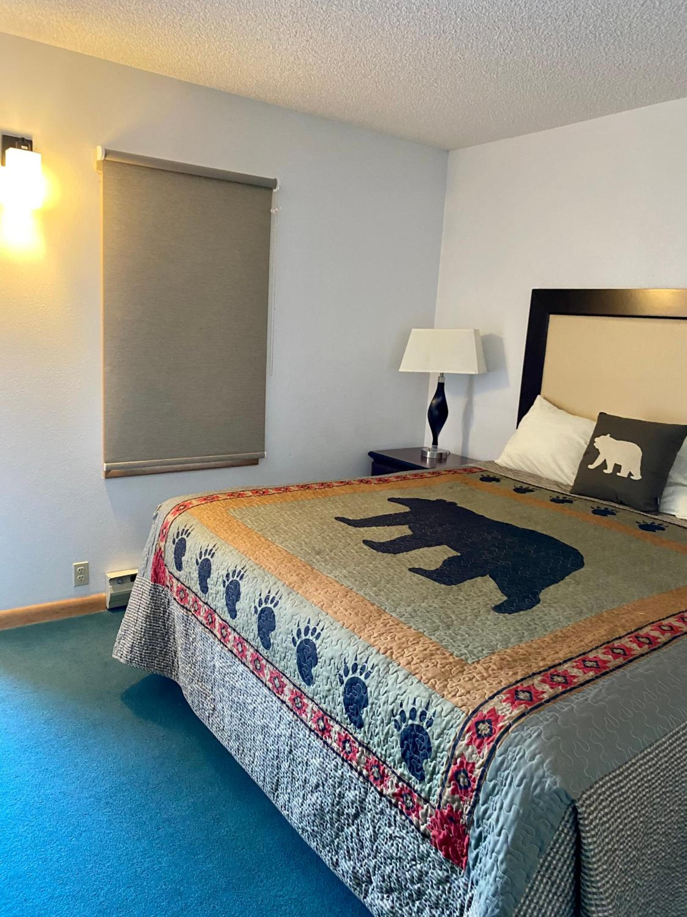 Holiday Lodge