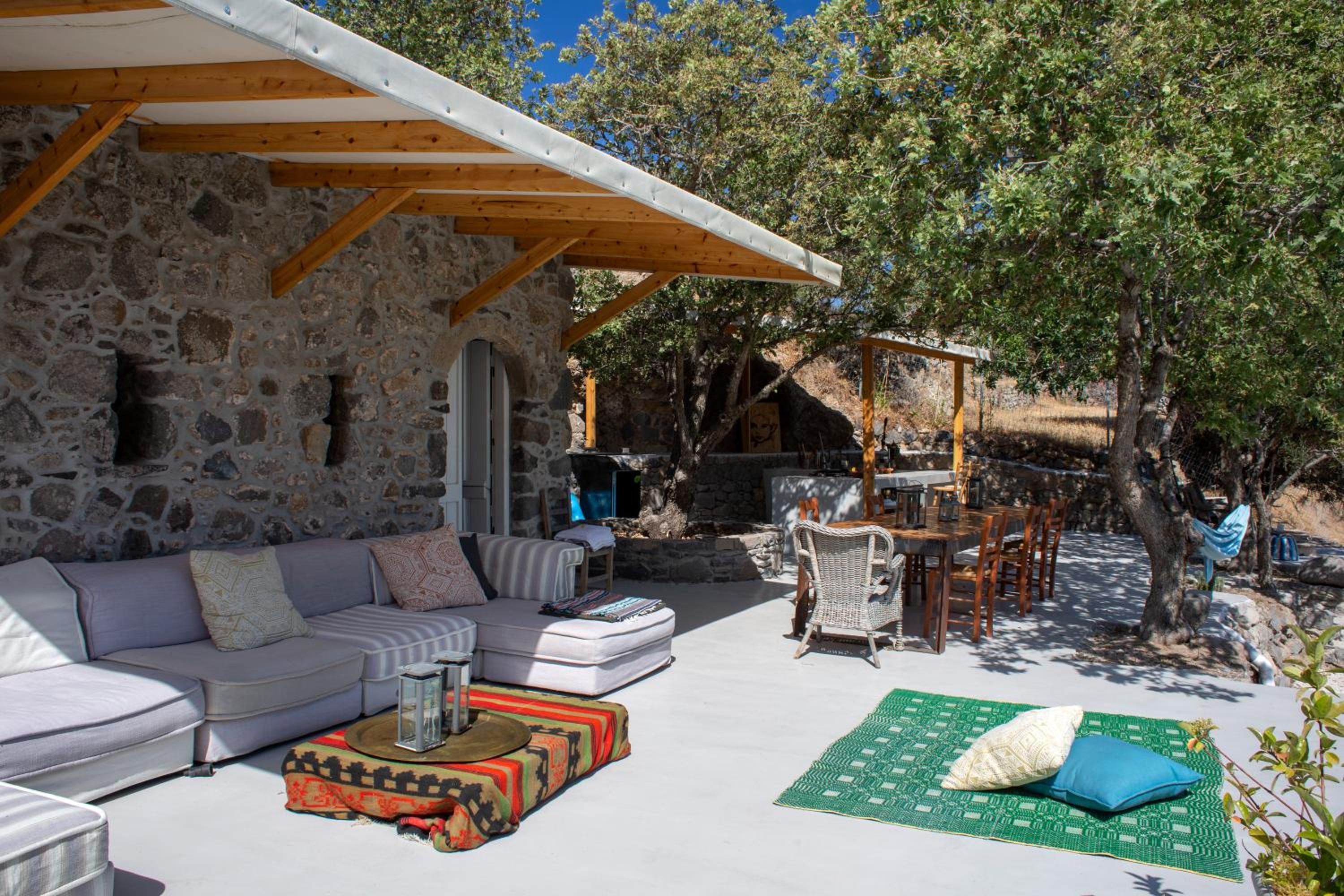 My Old Stone House in a 2 000 sqm private garden with Fab Glamping Tent view 3