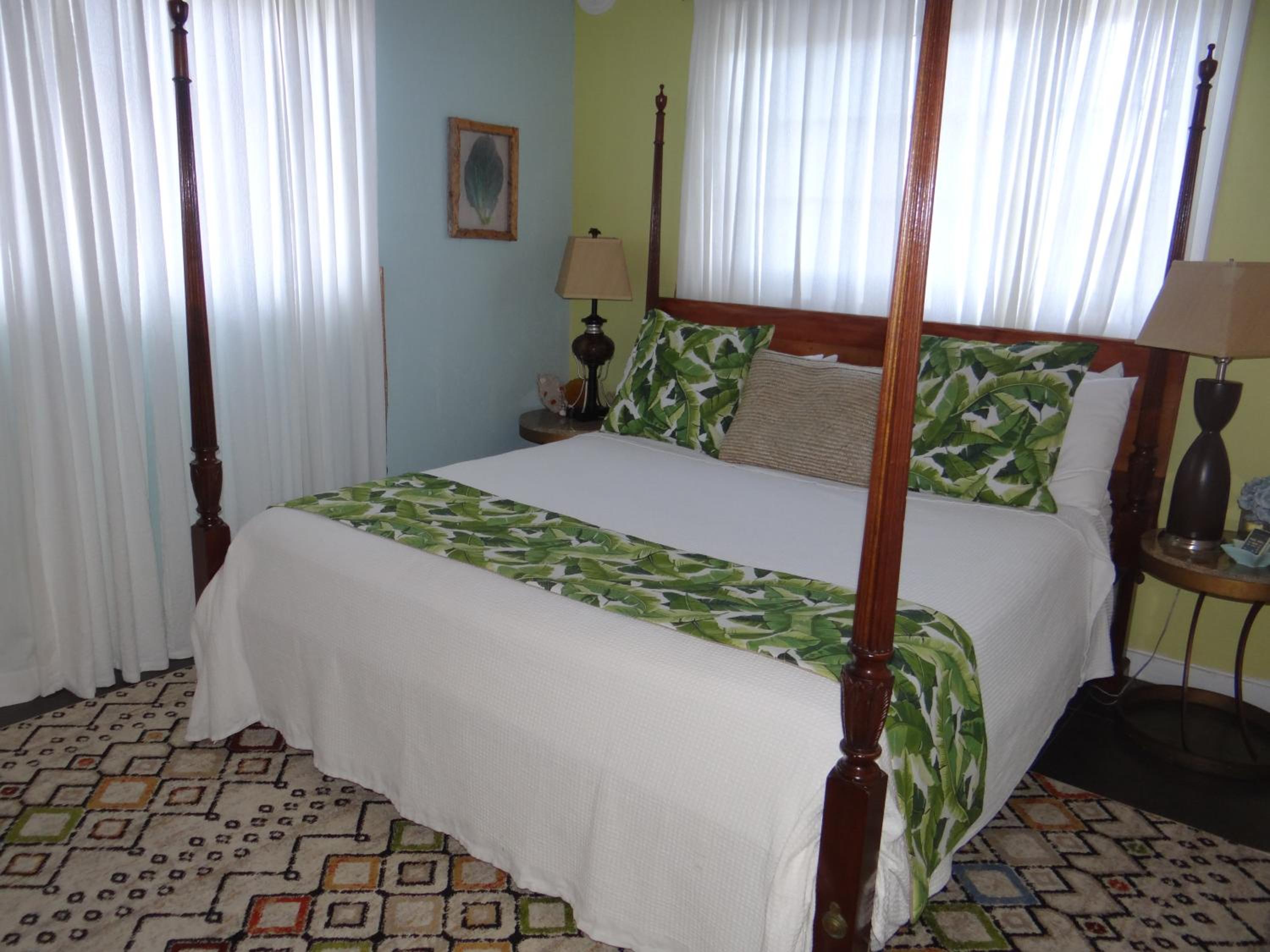 Rollezz Villas Beach Resort
